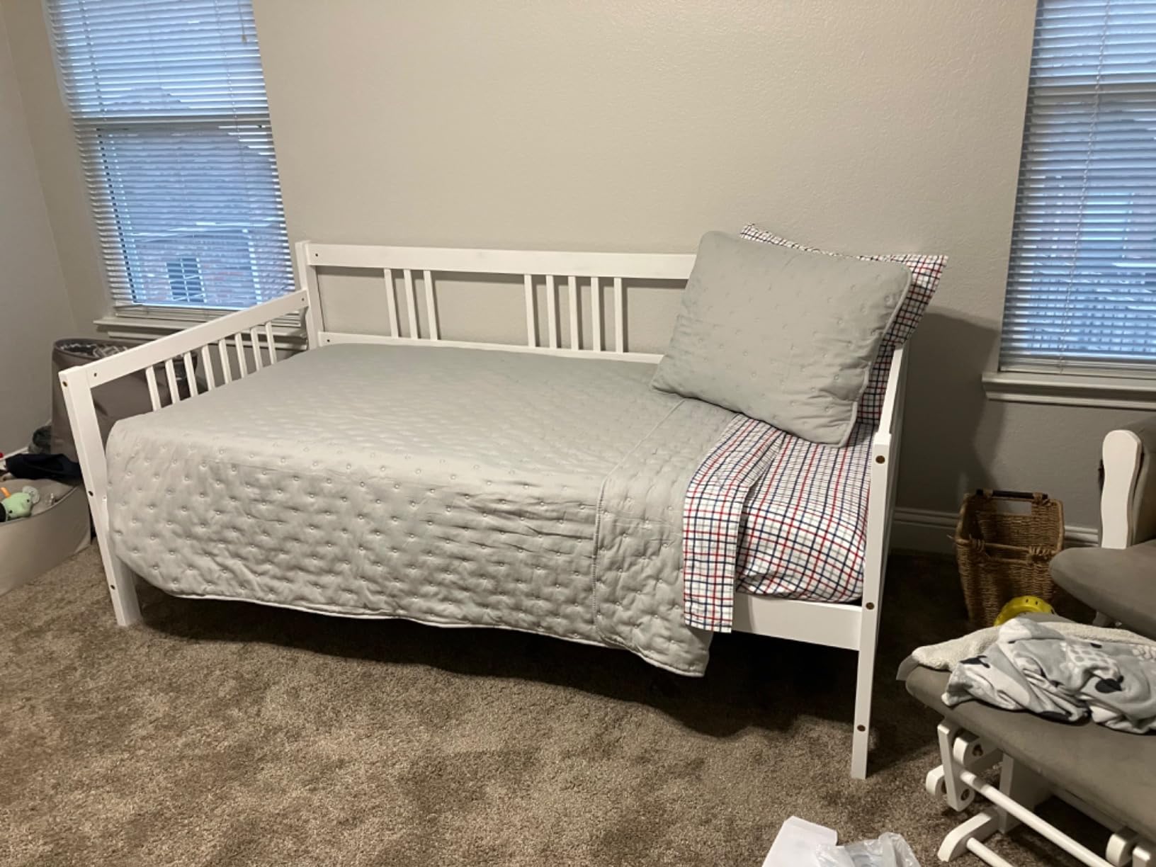 Giantex Twin Daybed Frame, Wooden Sofa Bed Guest Bed with Rails & Wood Slat Support, Dual-use Twin Size Platform Bed Frame for Living Room Bedroom, No Box Spring Needed, White customer photo 1