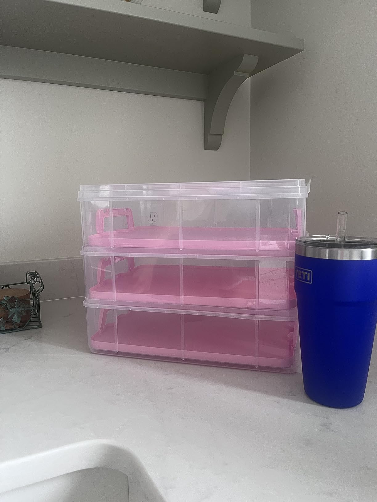 Juvale 3-Tier Cupcake Carrier - Airtight Plastic Container for Baking - Stackable Cupcake Containers & Removable Trays - Portable Cake Transport Holder - Holds 36, Pink customer photo 2