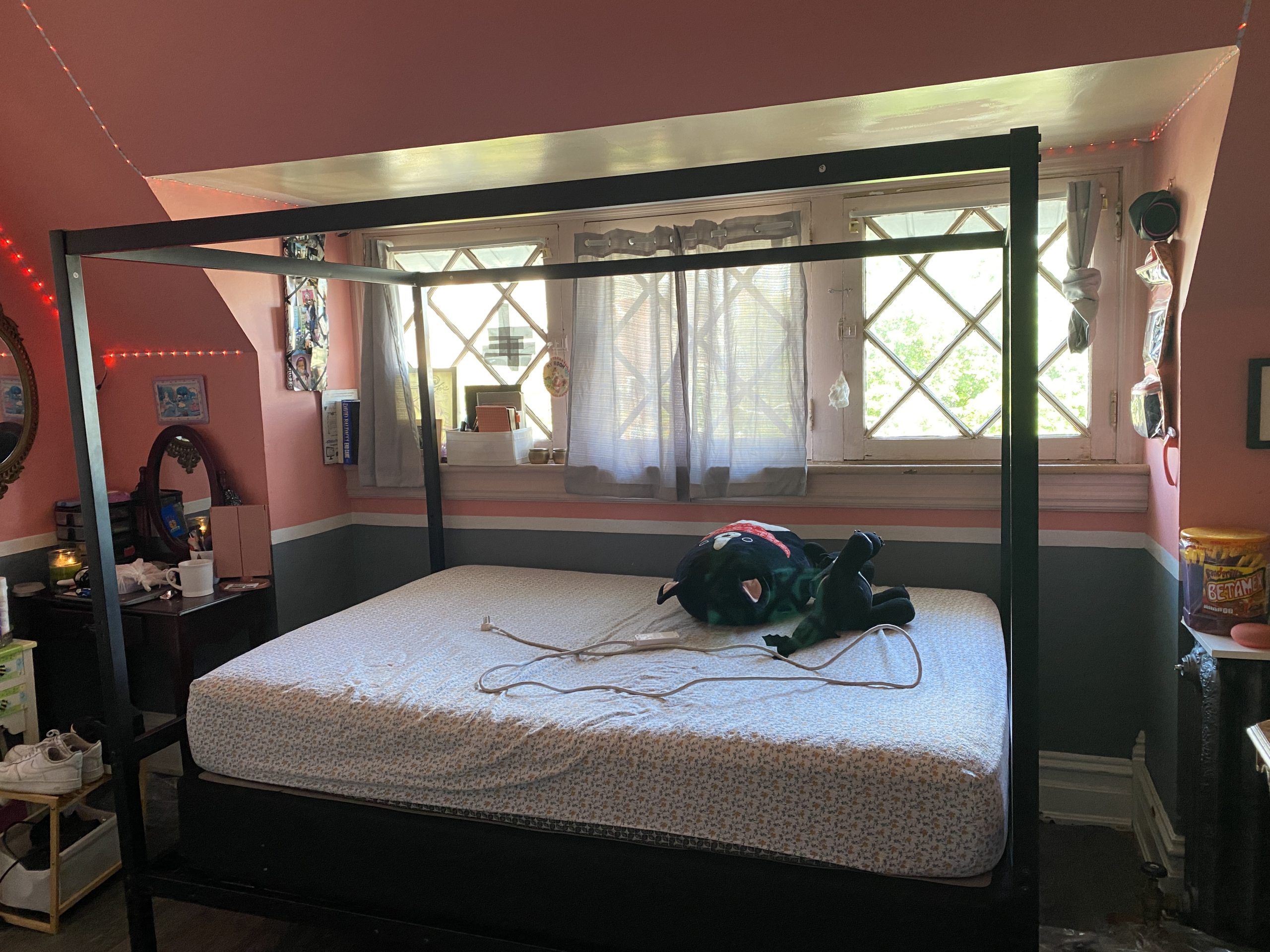 Bonnlo Black Canopy Bed Frame Full with Headboard, 10 Inch Metal Platform Bed Full with 4 Posters, No Box Spring Needed customer photo 1