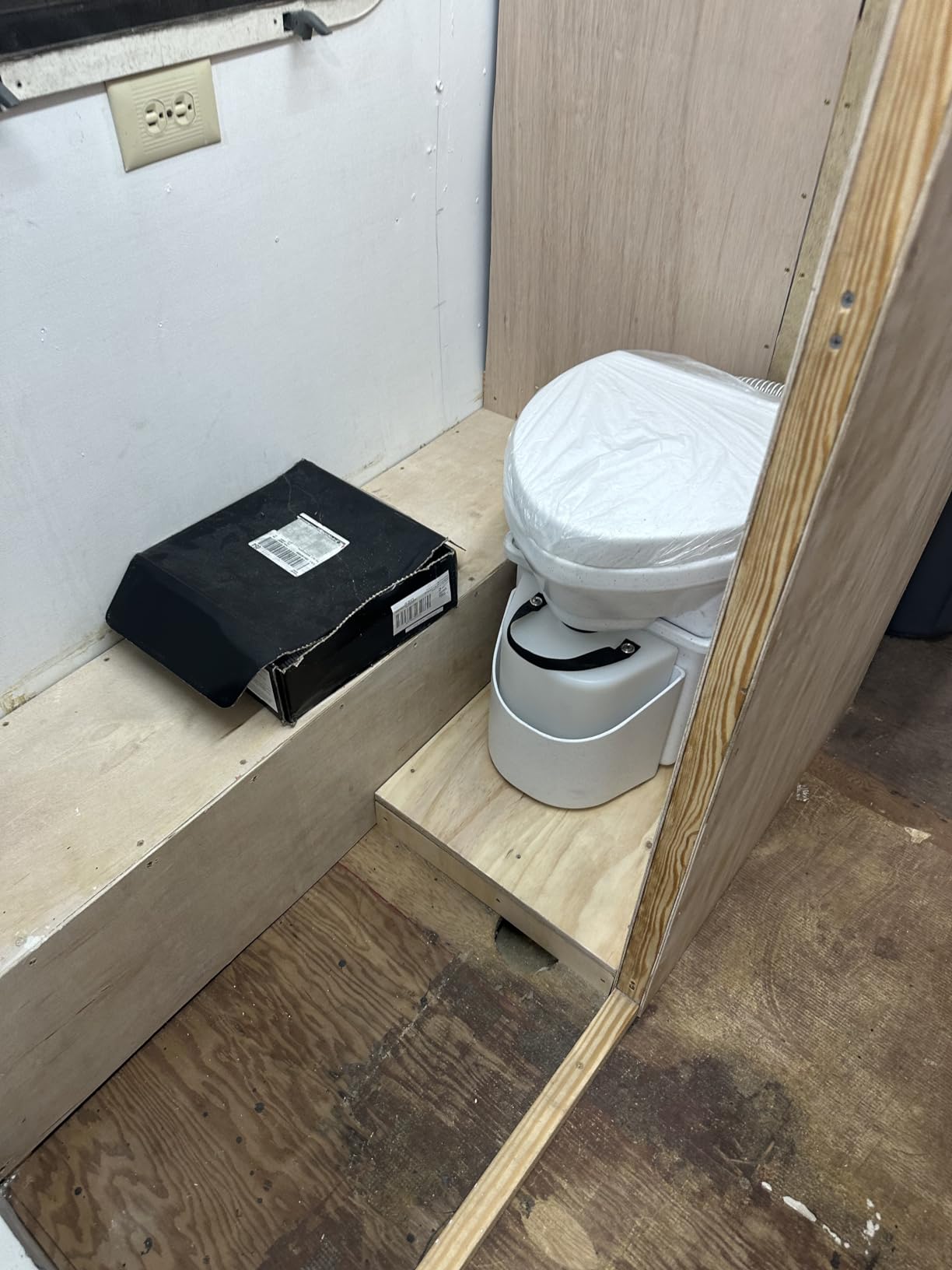 Nature's Head Self Contained Composting Toilet with Foot-Spider Handle customer photo 2