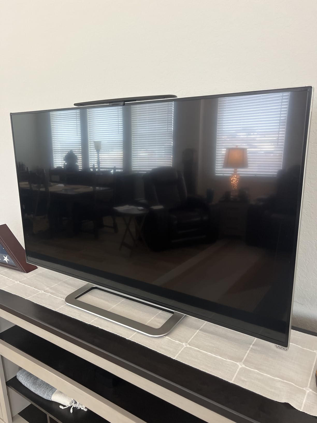 Philips Hover Amplified HD TV Antenna, Easy Mount on Top of TV Design | Long Range Smart TV Antenna, Supports 4K 1080P HD VHF UHF, Signal Booster, Coax HDTV Cable/AC Adapter, SDV7219N/27 customer photo 2