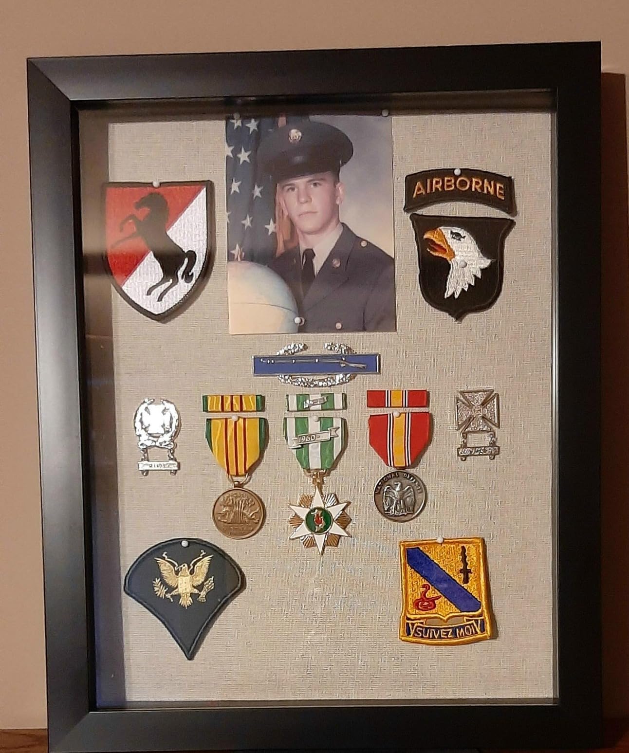 Large Shadow Box, Thick Black Frame | 2 Background Options, Black Felt or Natural Linen | 13x16 ext. Size, fit Photos up to 11x14, 1.1