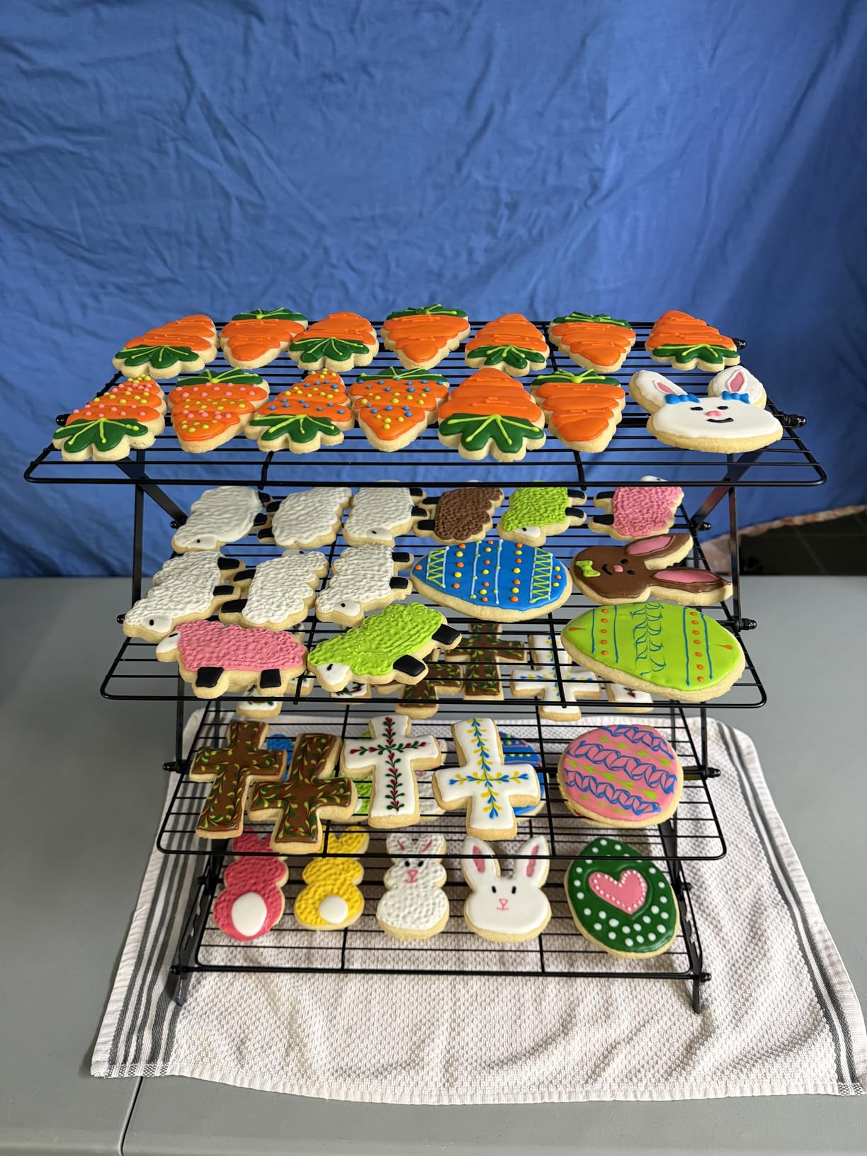 Geesta 2/3/4-Tier Upgraded Collapsible Cooling Rack with Adjustable 3 Setting Design Stackable Roasting Cooking Drying Wire Cooling Rack for Cookies Baking Gifts for Women customer photo 2
