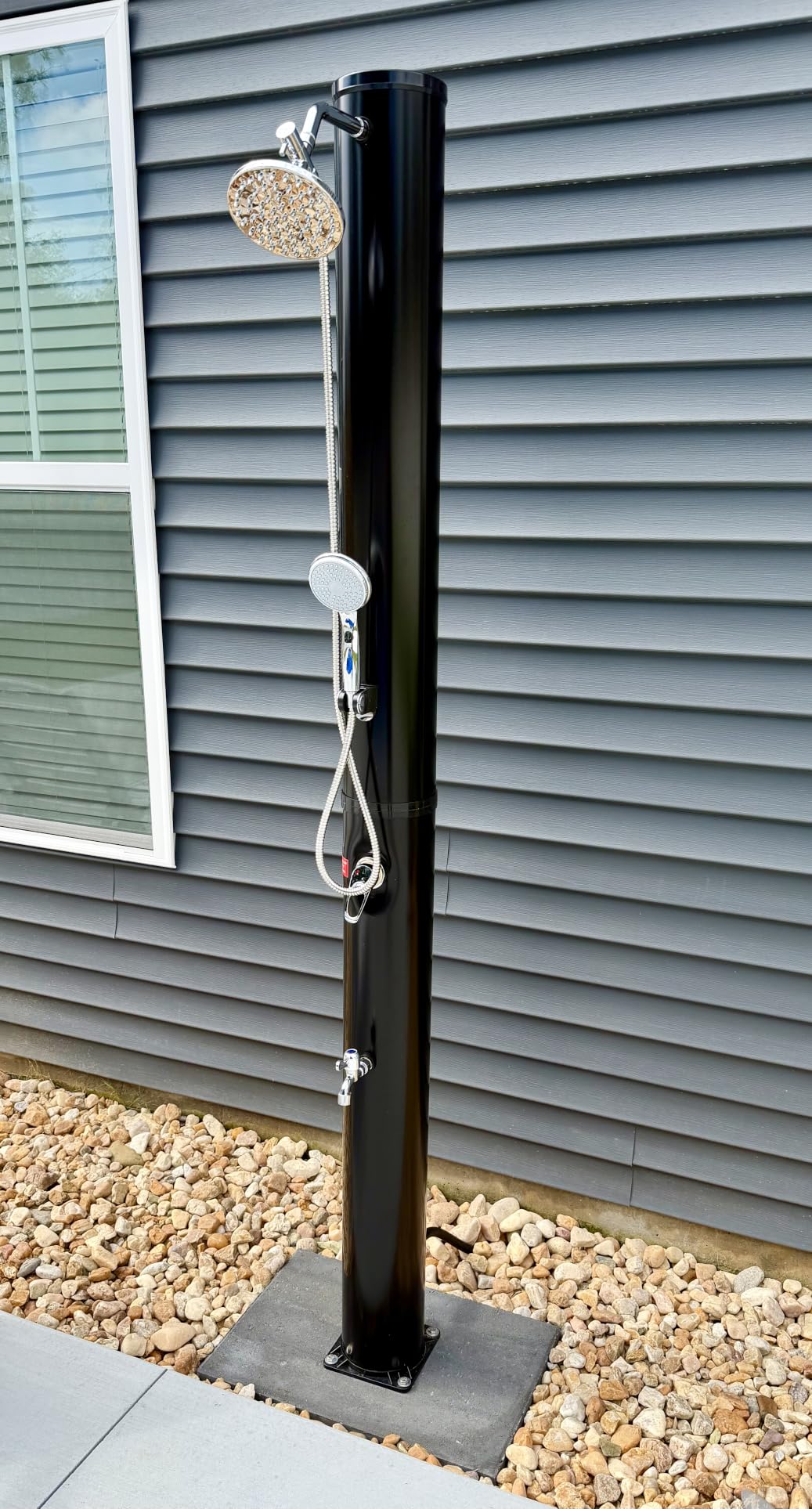 VINGLI 5.5 Gallon Solar Heated Outdoor Shower, 7.2 FT Height, Freestanding Outside Shower with 360° Swivel Shower Head & Foot Faucet, Hot & Cold Water Adjustment, Black customer photo 1