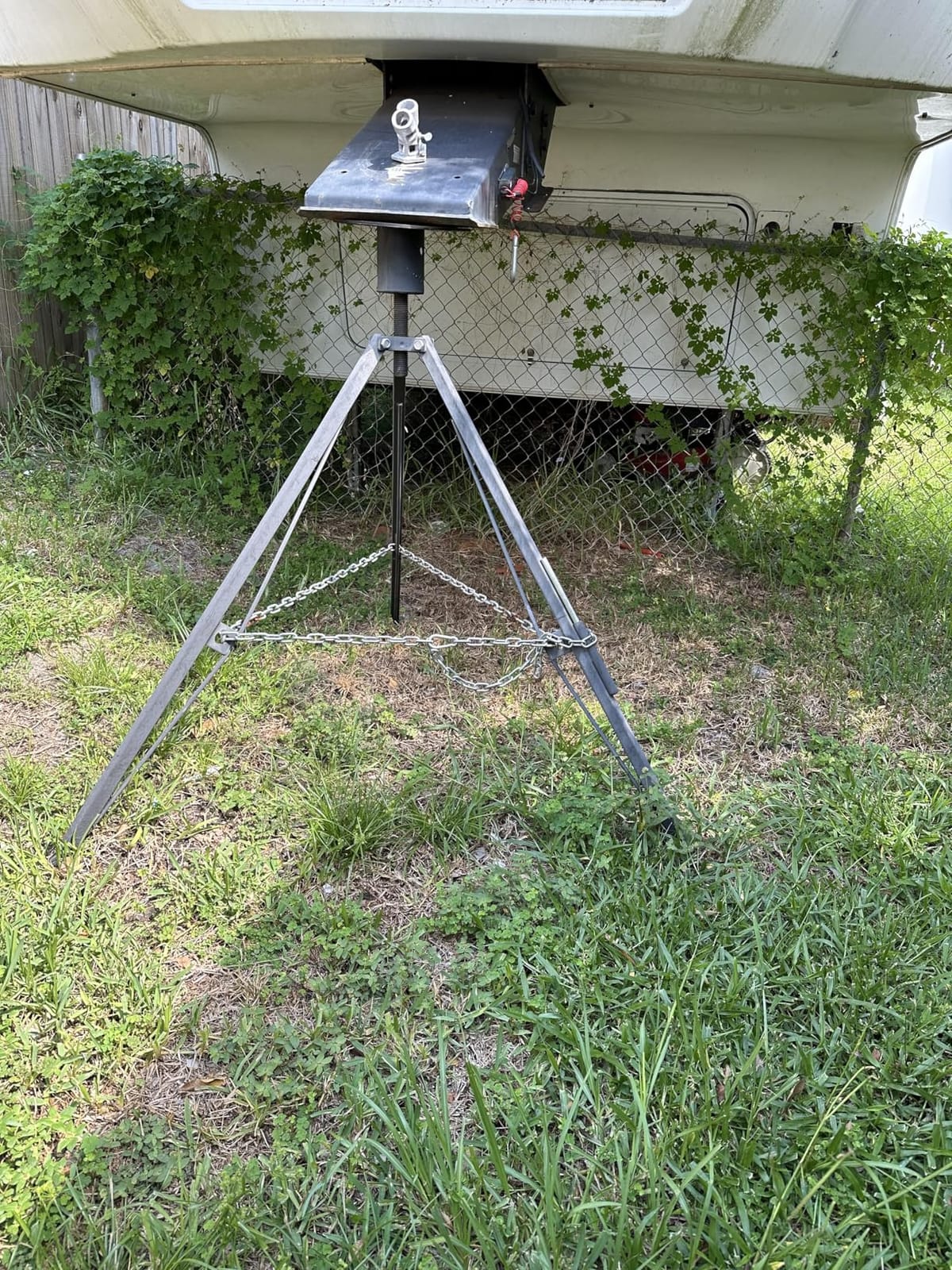 A-KARCK King Pin Adjustable Tripod 5th Wheel Stabilizer, Fifth Stabilizer Tripod Jack with 5000 lbs Load, Reduce Side-to-Side Movement of RV customer photo 2