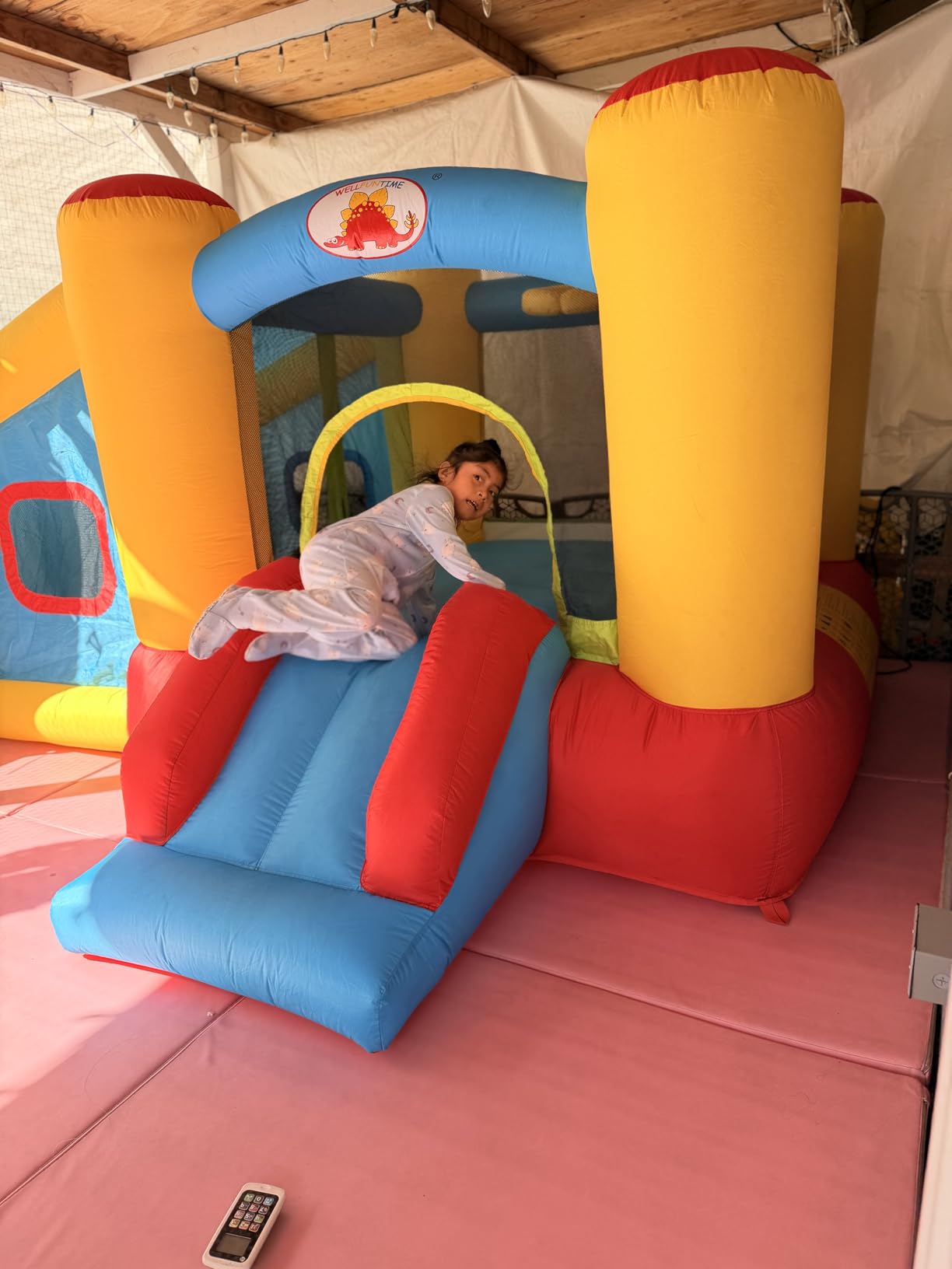 WELLFUNTIME Inflatable Bounce House with Blower, Jumping Castle Slide | Kids Bouncer with Ball Pit, Basketball Hoop, Dart Target Game, Ages 3-8 (112x100x63 Inch) customer photo 2