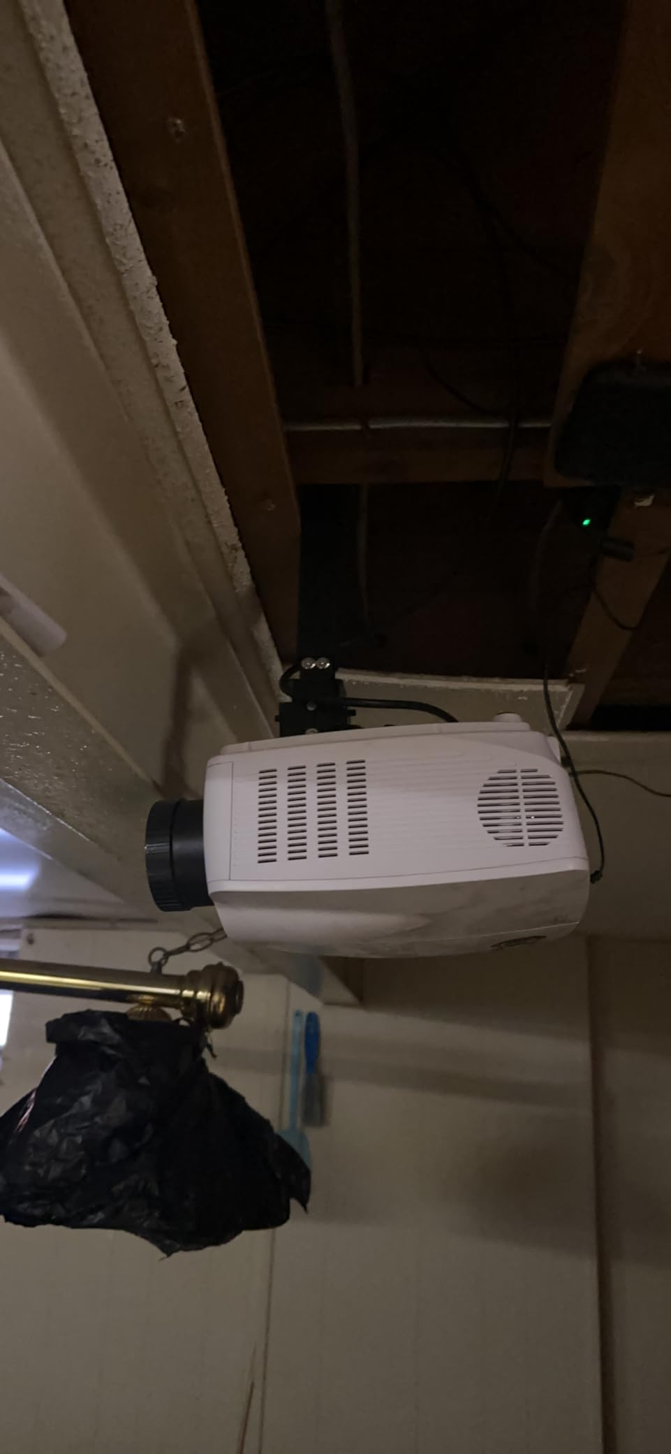 Projector Mount Wall or Ceiling Projection Mount Bracket with Adjustable Height and Extendable Arms Mounts for Home and Office Projector customer photo 1