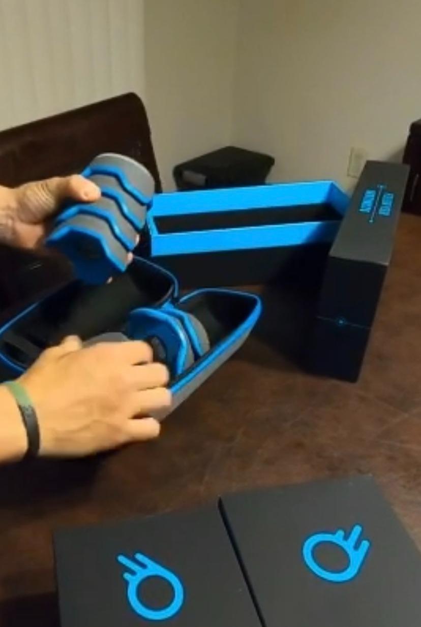 BlazePod Reaction Training Kit Smart Pods for Speed, Agility & Cognitive Drills - Pro-Level Training for Athletes, Trainers, Therapists & Coaches - App Access Included (4 Pods) customer photo 1