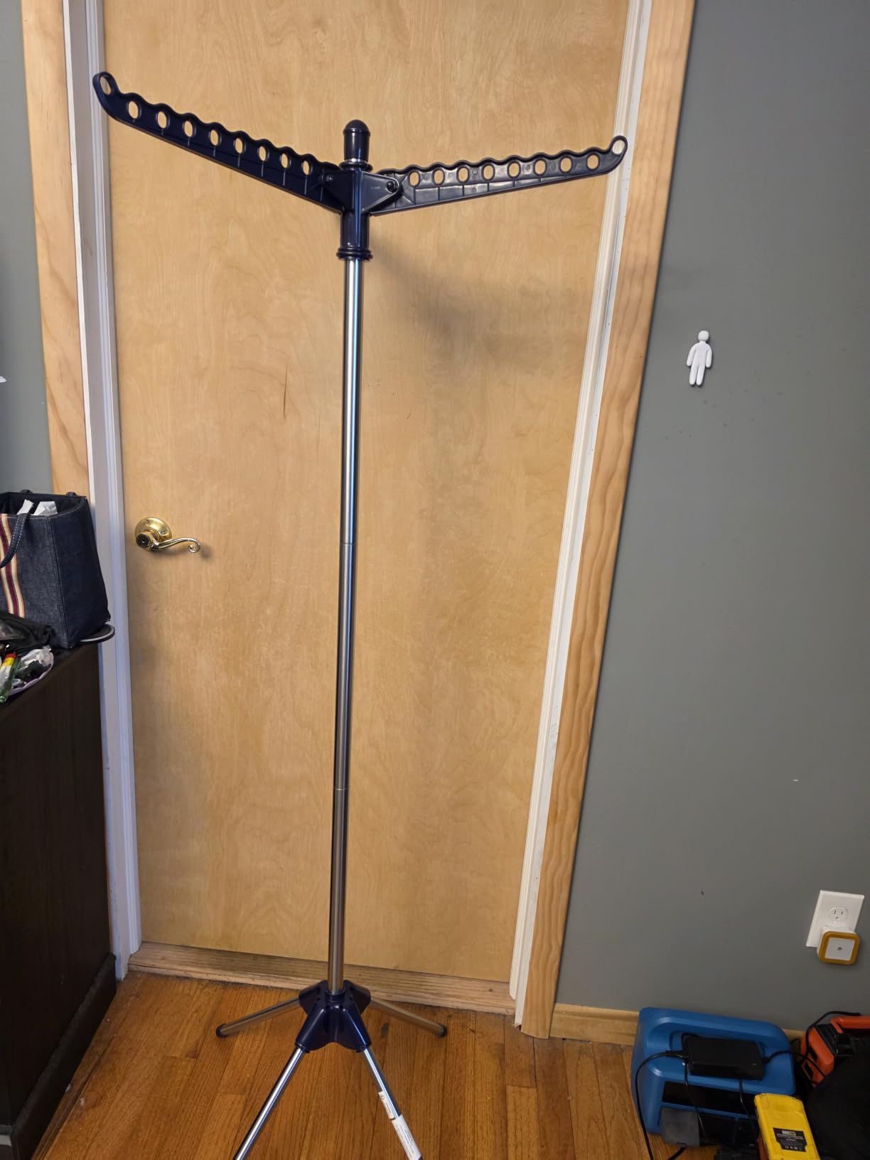 SONGMICS Clothes Drying Rack, 61.6-Inch Drying Rack, 3 Rotatable Arms, for Hangers, 4 Legs, Stainless Steel, White, BUNJI Collection ULLR510W01 customer photo 2
