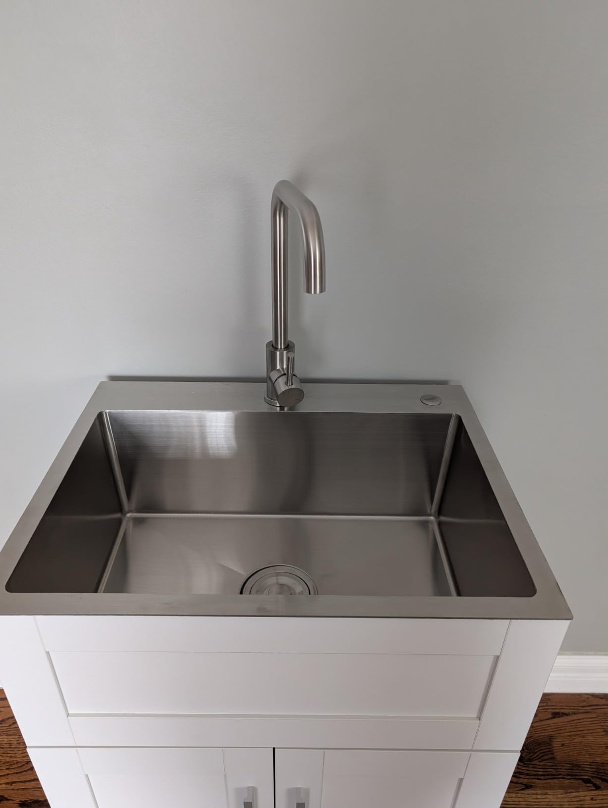 Goodyo Utility Sink with Cabinet 24 Inch Laundry Room Sink Cabinet 304 Stainless Steel Sink Combo White customer photo 2