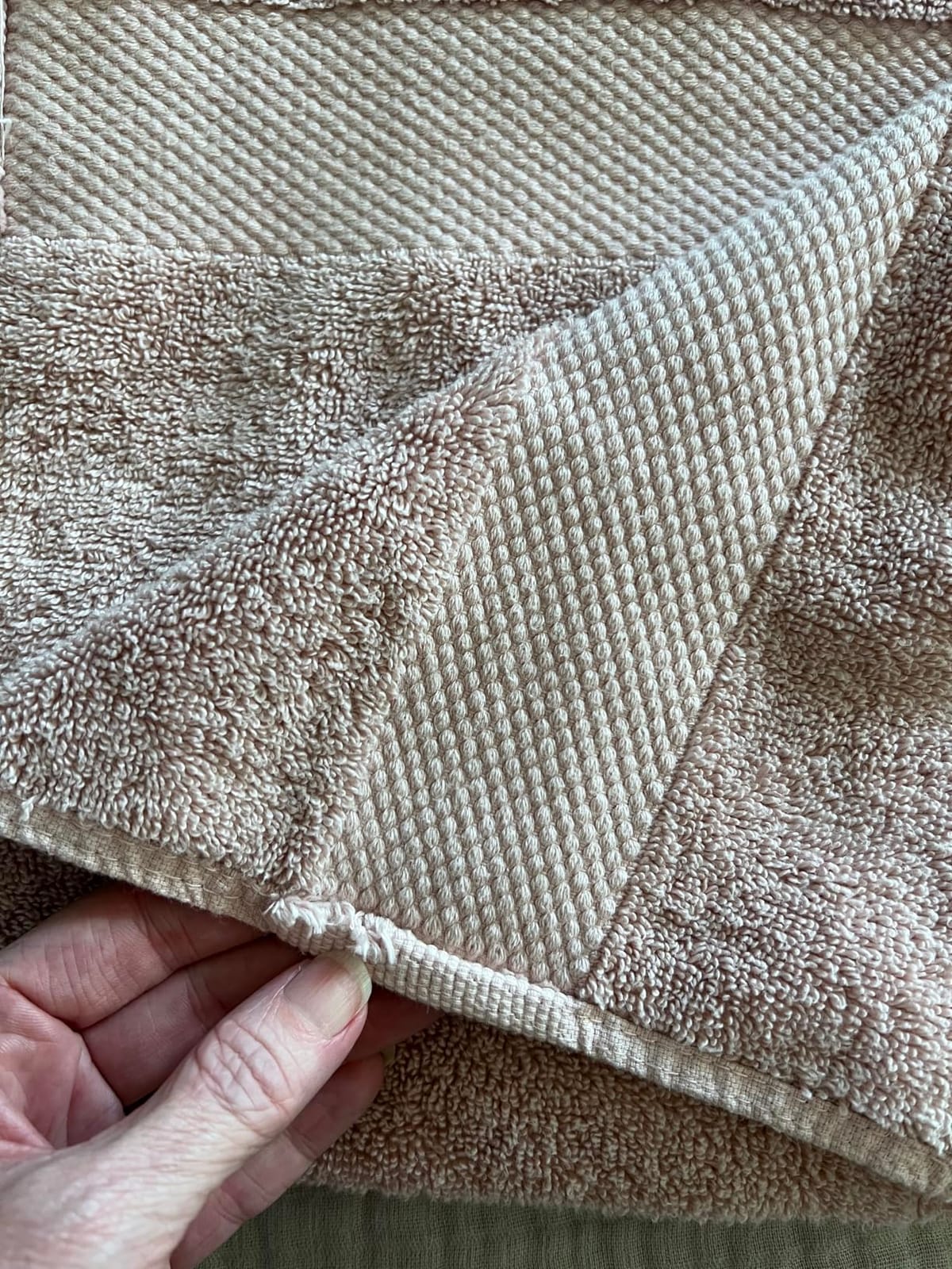 White Classic Luxury Bath Towel Set of 8 Pieces - 100% Turkish Cotton Highly Absorbent Towels for Bathroom, 2 Luxury Bath Towels 700GSM, 2 Hand Towels, 4 Washcloths, Brown customer photo 1