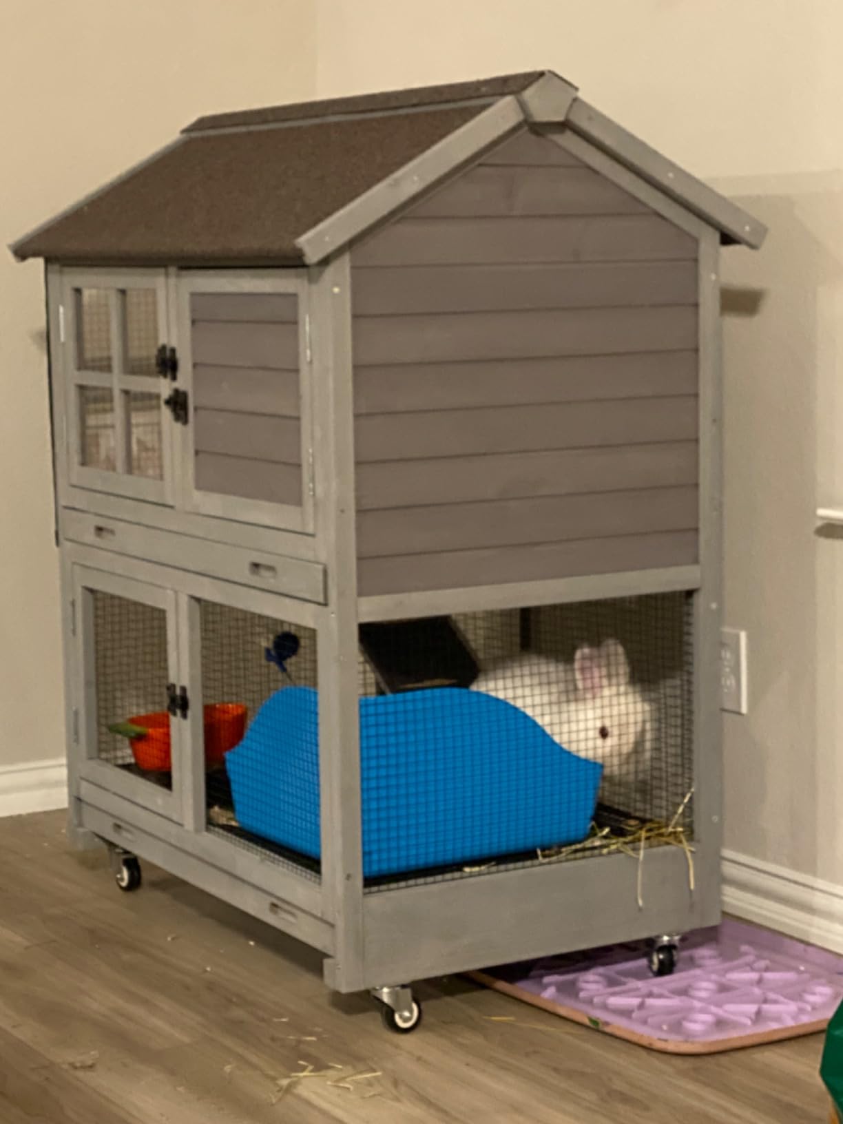 Aivituvin Rabbit Hutch Outdoor Large, Rabbit Cage Indoor Bunny Hutch Bunny Cage with Wheels - Upgrade Removable Wire Rack customer photo 2