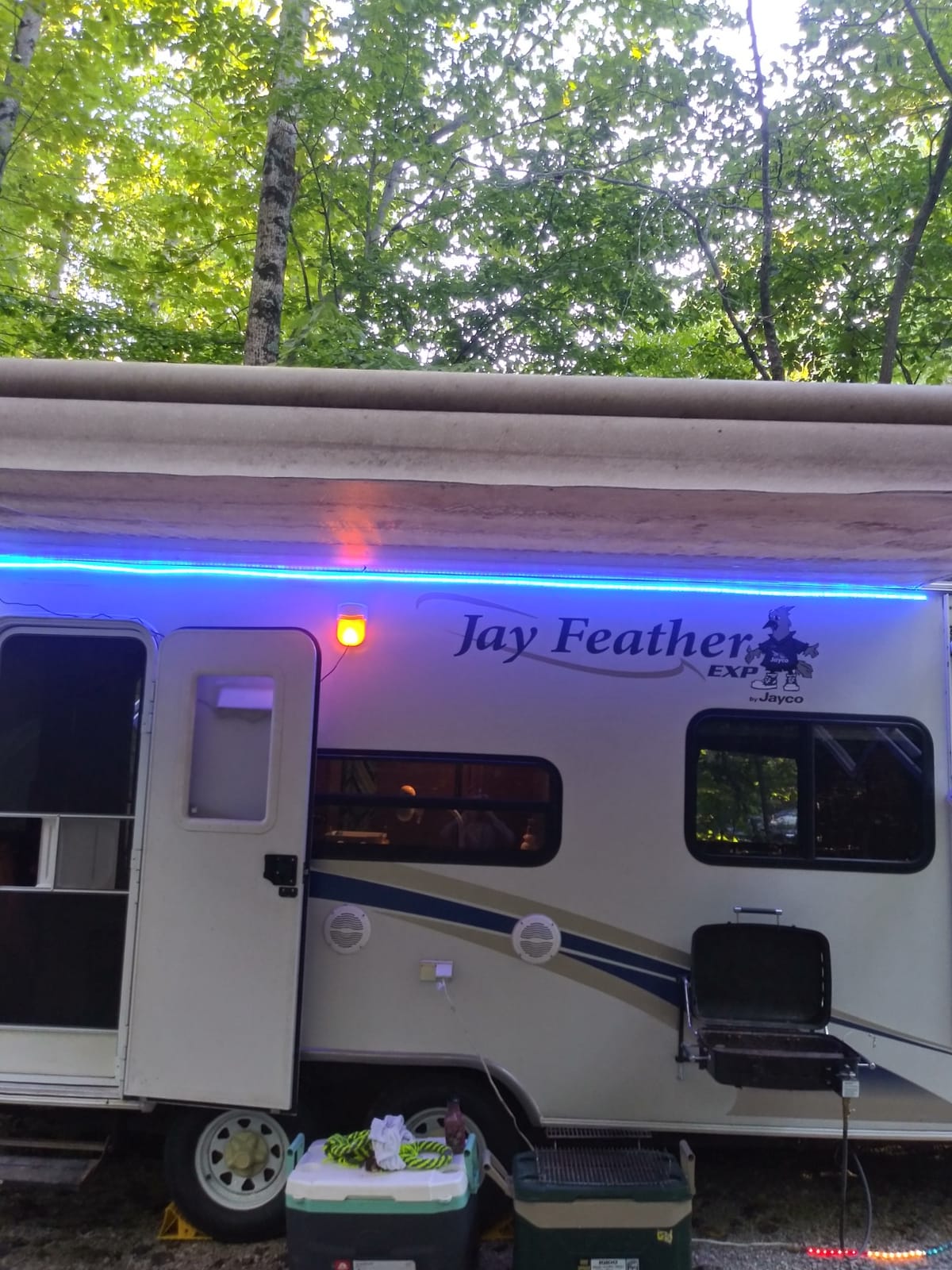 Seagenck RV Led Awning Party Light, Led Awning Strip Light for Camper Motorhome Travel Trailer Concession Stands Food Trucks, Light Up Canopy Area for BBQ Play Cards, 5m(16.4ft), Dc 12v, Blue customer photo 2