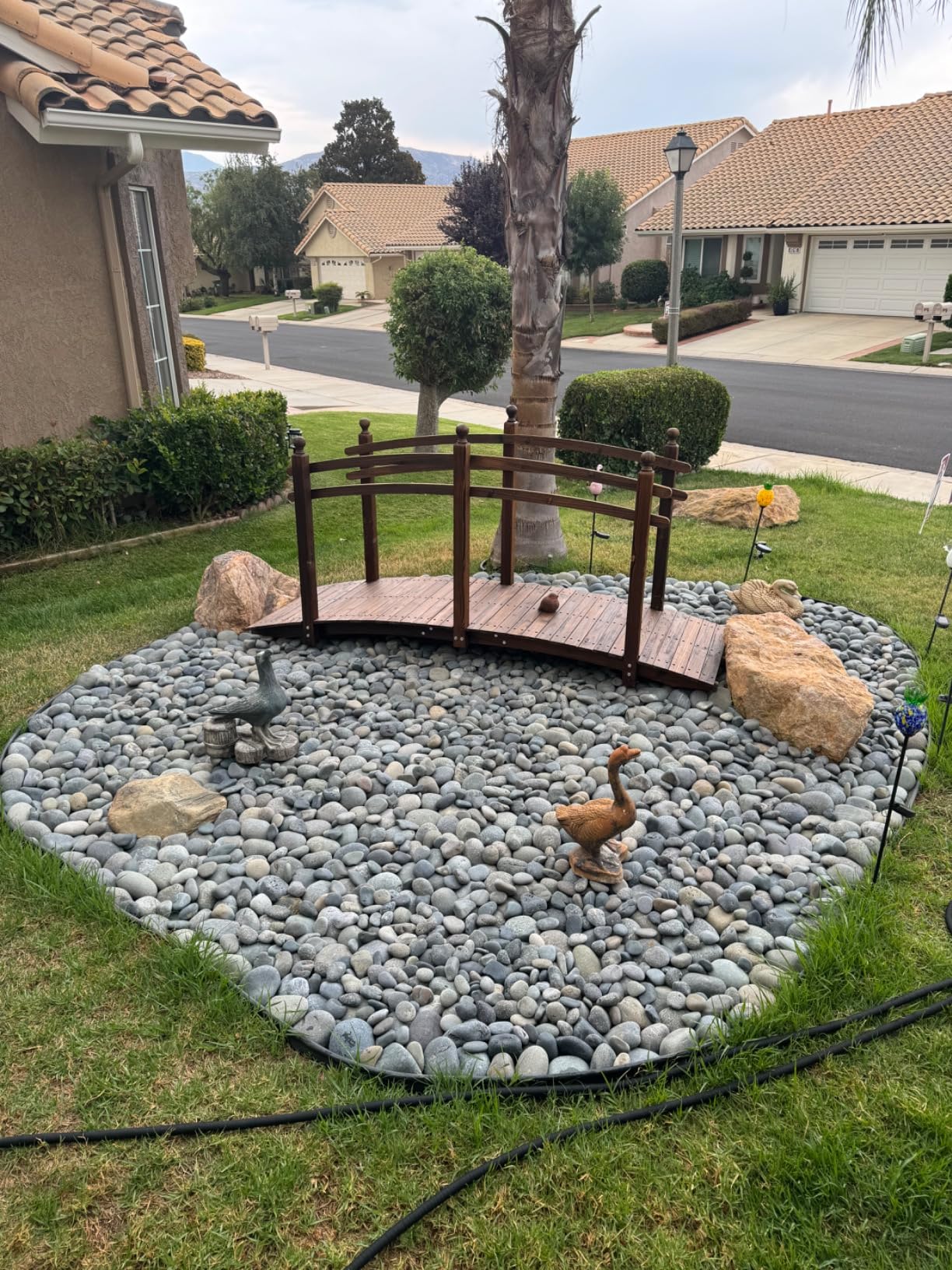 Outsunny 7.5' Wooden Arch Garden Bridge Safety Rails for Ponds Carbonized | Outdoor Use, Backyard Ponds, Creeks, Streams customer photo 1