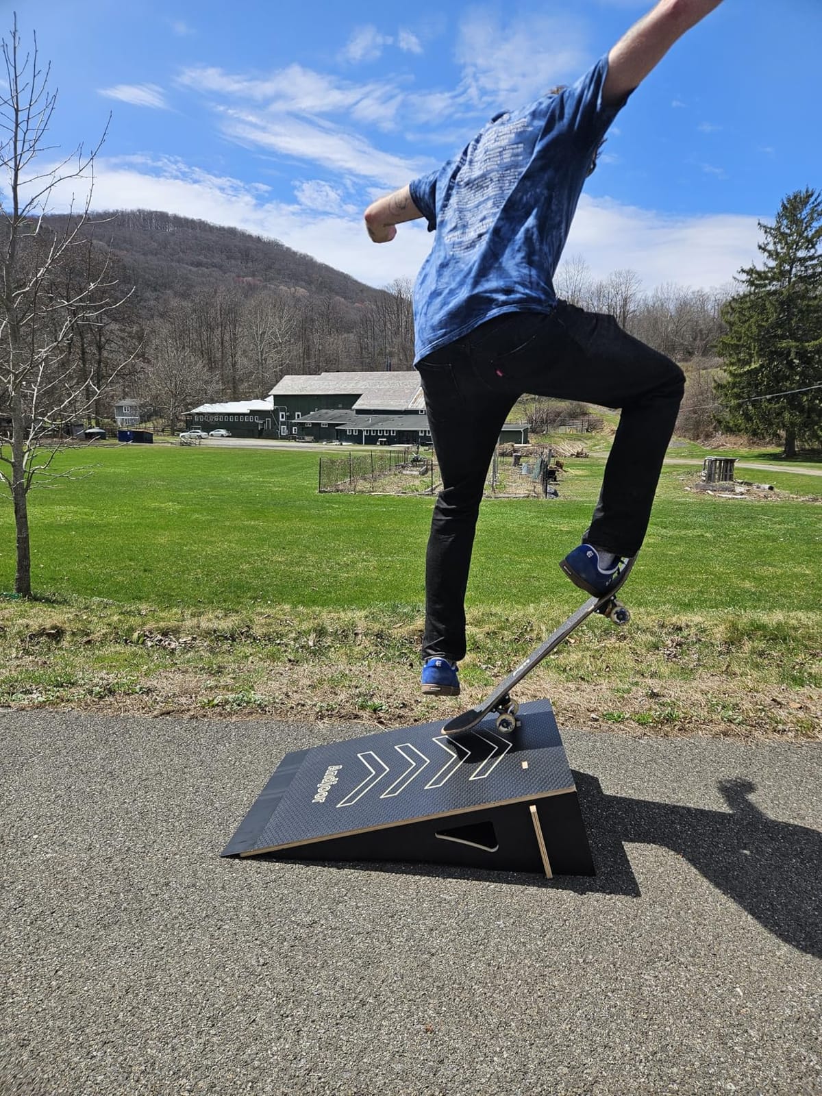 Kids Jumping Ramp for Skateboard, Bike, Scooter, BMX, RC Car and Dirt Bike, 25.2 in, Red customer photo 1