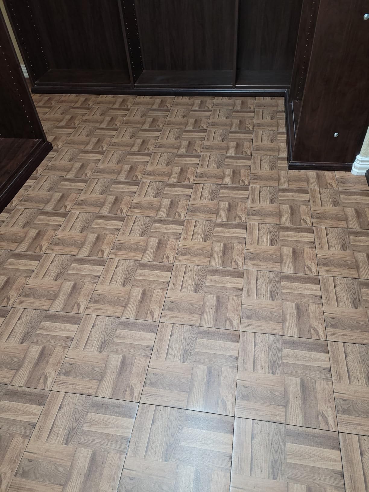 Portable Dance Floor, Interlocking Dance Floor Tiles, Lightweight Plastic Modular Kit (5' X 5'), Dark Maple Finish, 45 Piece (25 Sq Ft) customer photo 1