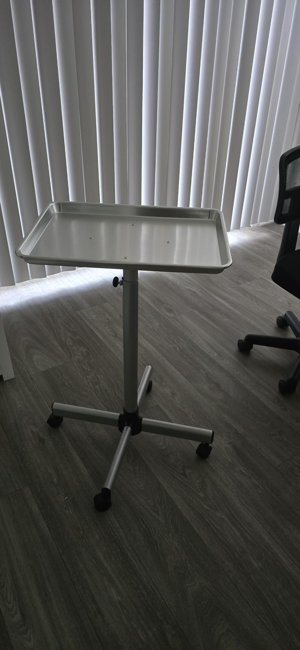 Salon Señor Salon Tray on Wheels, Height Adjustable Salon Color Tray Rolling Instrument Tray for Hair Stylist customer photo 2