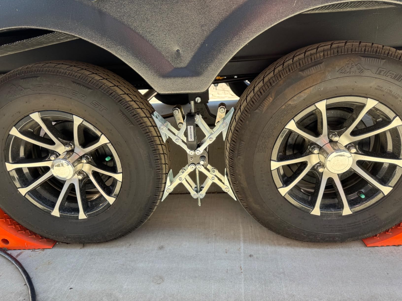 X-Shaped RV Stabilizer Wheel Chock (Allow Drill Adjust) Dual Axel RV Travel Trailer Camper Tire While Camping -2 Pack customer photo 1
