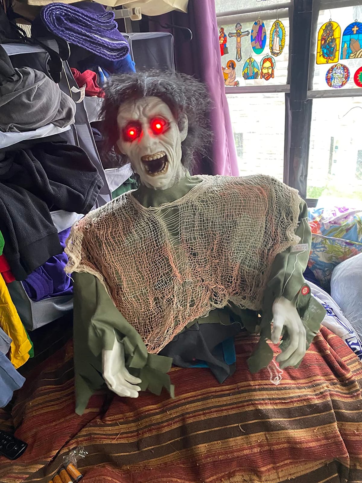 JOYIN Halloween Outdoor Decoration Zombie Groundbreaker, Animatronics Zombie Props with Sound & Glowing Eyes customer photo 2