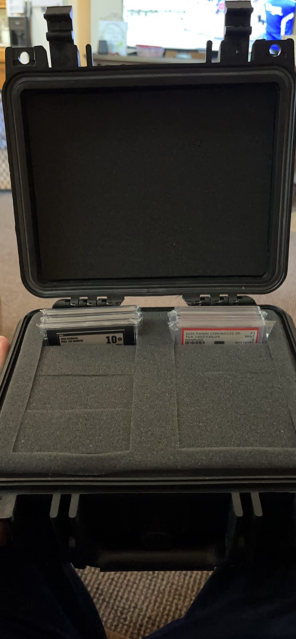 CASEMATIX Graded Card Case Fits 40 BGS PSA Slab Sleeves Graded Sports Trading Cards or 150 Top Loader Cards, IPX7 Waterproof Graded Sports Card Case and Trading Card Box With Dividers customer photo 2