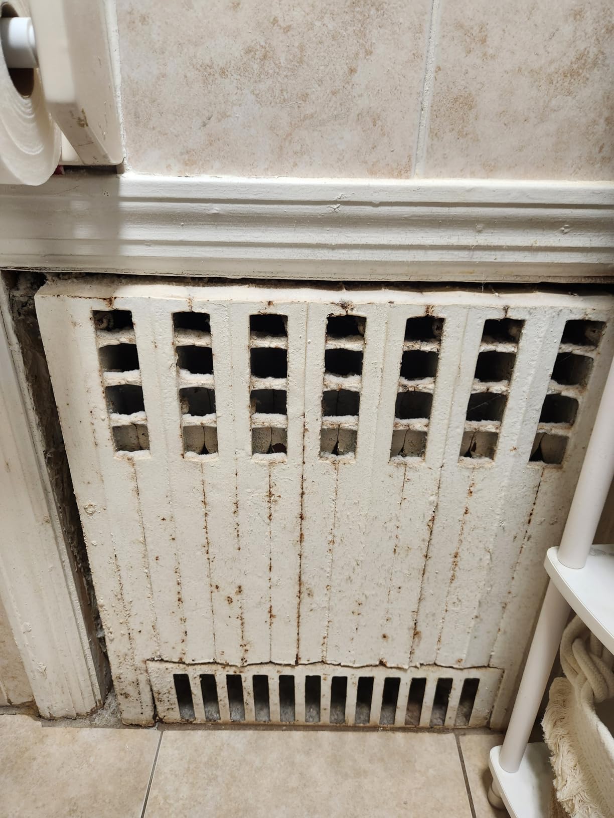Ready Covers EZ Connect Cover - Vented Safety Steam Radiator Cover/Protective Heating Cabinet, Easy Snap Connection (30, White) customer photo 1