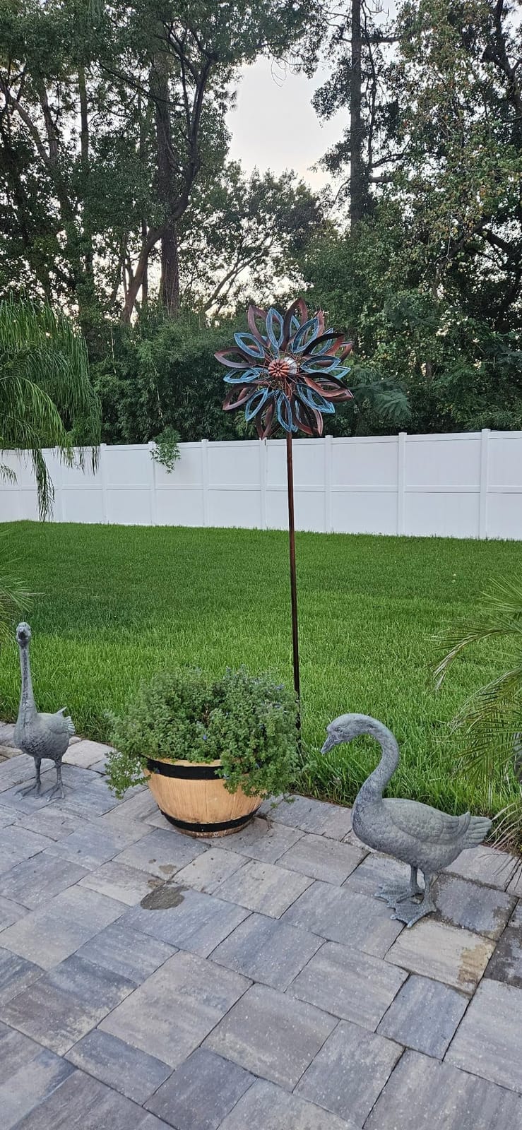 Yard Garden Wind Spinners with Solar Lights, Large Outdoor Metal Wind Spinners, Lawn Yard Art Garden Decor (22