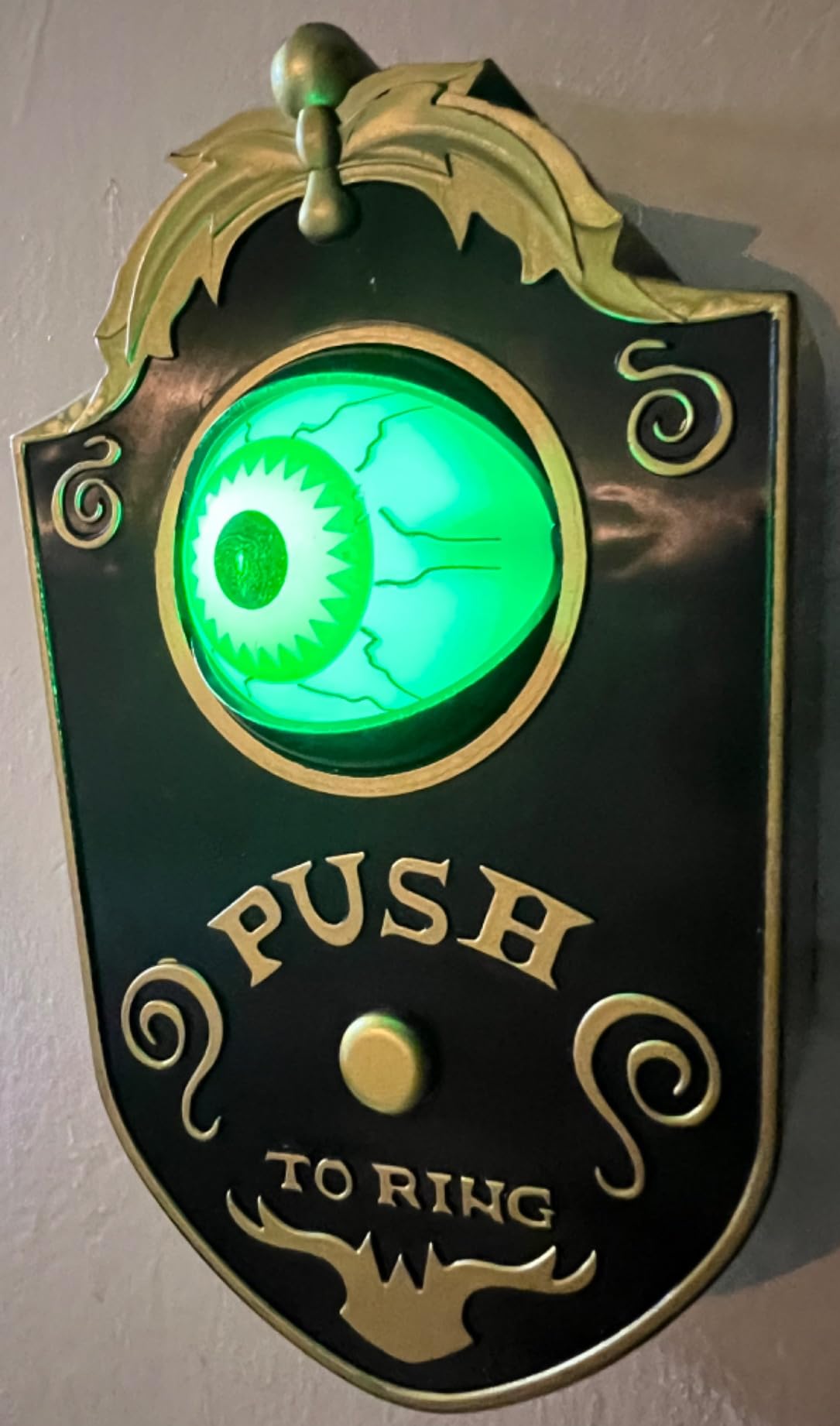 Venforze Halloween Decorations, Halloween Doorbell, Animated Eyeball with Spooky-Sounds, Halloween Decor with Lightup Eyeball, Trick Or Treat Event for Kids customer photo 1