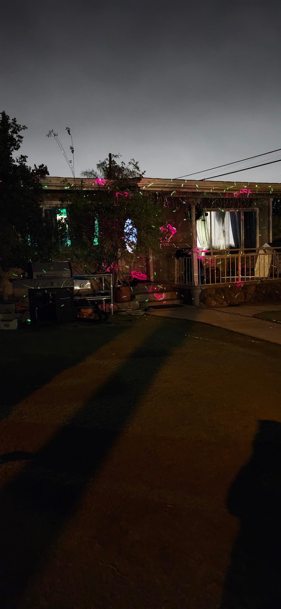 Christmas Projector Lights Outdoor, Led Christmas Laser Lights Landscape Spotlight Red and Green Star Show with Rf Wireless Remote Christmas Decorative for Outdoor Garden Patio Xmas Holiday Party customer photo 2