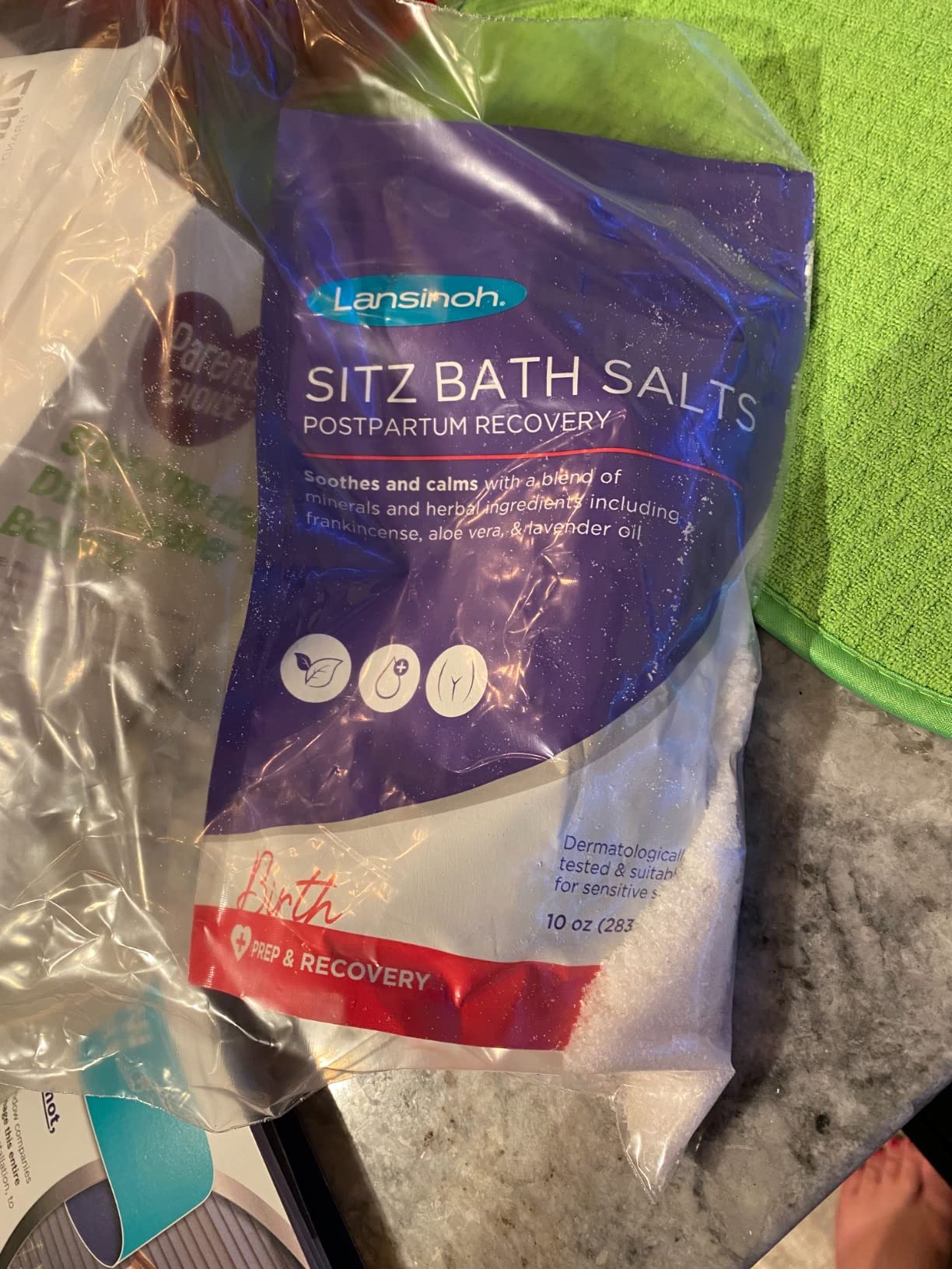 Lansinoh Sitz Bath Salts for Postpartum Care, 10 Ounces | Perineal Soak with Epsom Salt, Aloe Vera, Lavender & Frankincense Oil customer photo 2