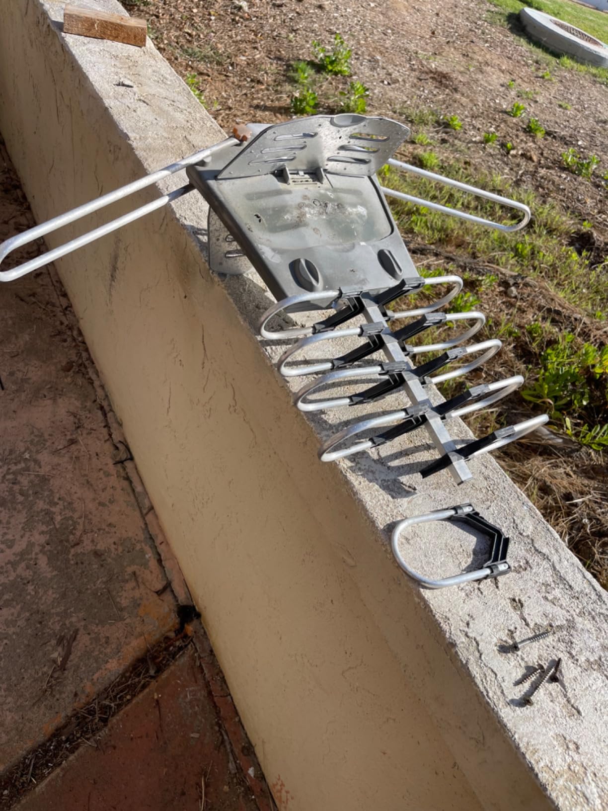 Televes DAT BOSS Mix LR 149884 HDTV Antenna - Long Range High VHF/UHF Reception with Built-in TForce Amplifier, FM & LTE/4G/5G Filtering, Up to 100 mi Range, Power Supply Included - Made in Spain customer photo 1