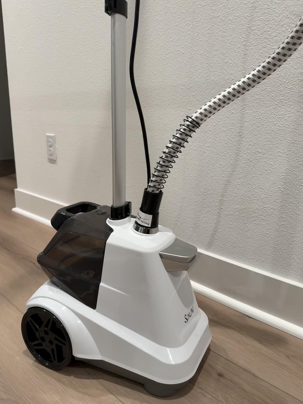 SALAV Heavy Duty Commercial Full-Size Garment Steamer with Foot Pedals and Extra Large 3L Water Tank, 1800 watts of Poweful Steam (Navy) customer photo 1