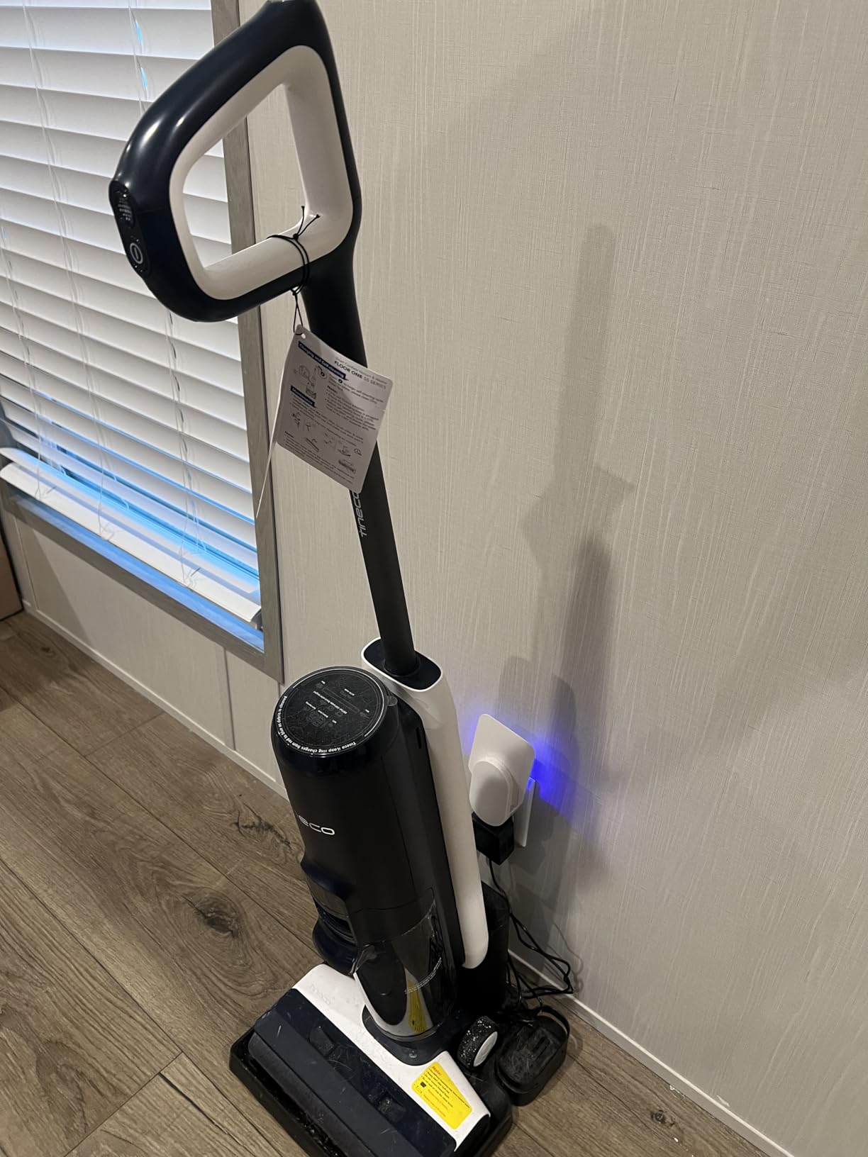 Tineco Floor ONE S5 Smart Cordless Wet Dry Vacuum Cleaner and Mop for Hard Floors, Digital Display, Long Run Time, Great for Sticky Messes and Pet Hair, Space-Saving Design, Blue customer photo 1