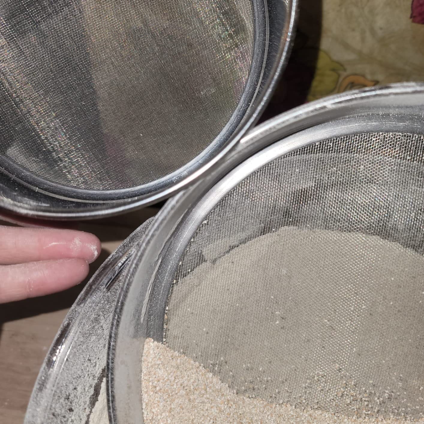 Sieve Fine Mesh, Stainless Steel Round Sifter for Baking, Flour Sieve, 8 Inch 40 Mesh and 6 Inch 60 Mesh, 2PCS customer photo 2