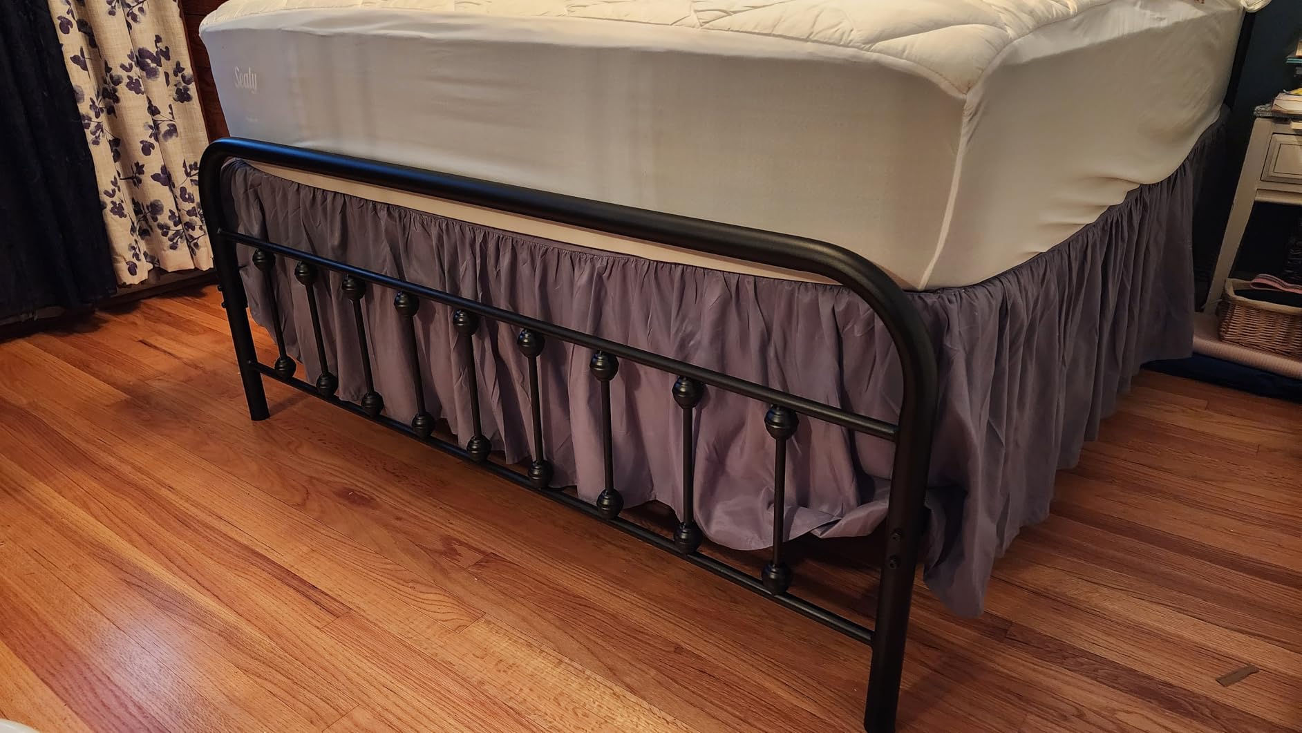Golden Gate Beds Daybed Frame with Headboard, Without Trundle, Heavy Duty Metal Frame & Steel Slats Foundation, Upholstered Stylish Sofa Bed for Living Room, Bedroom, Guest Room - Black, Twin Size customer photo 1