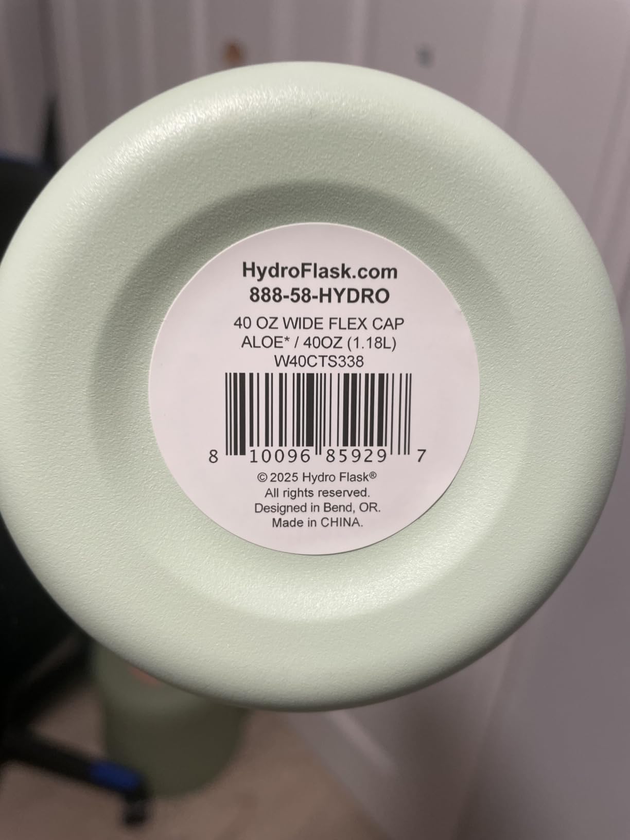 Hydro Flask Water Bottle - Insulated Stainless Steel - Wide Mouth Flex Lid, Non Spill, Leakproof and Refillable in 32 Oz Indigo Blue customer photo 1