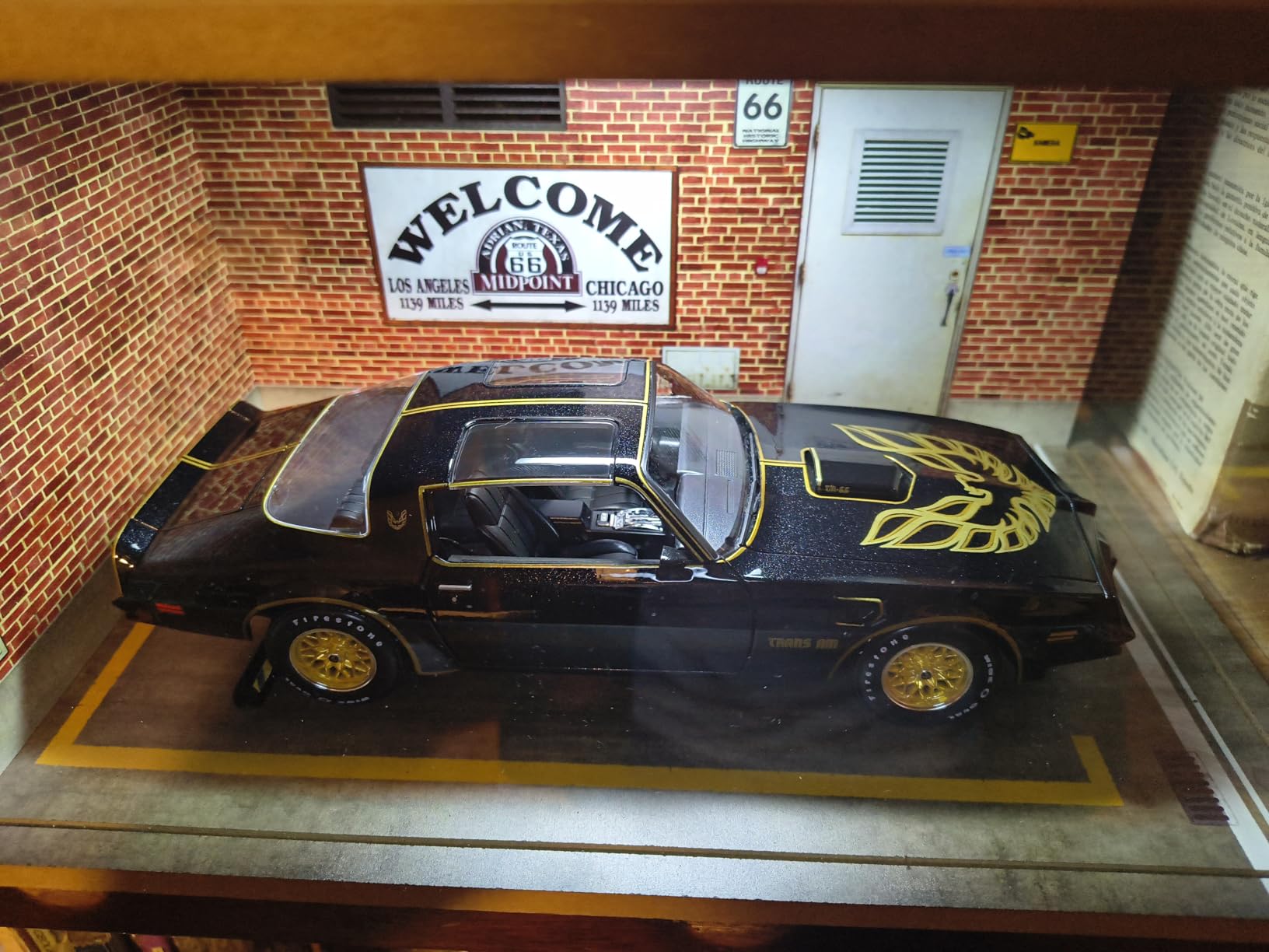 1/18 Scale Model Car Display Case - Car Garage Display Case with Clear Acrylic Cover and LED Lighting for Die-Cast Cars, 1 Parking Route 66-Left customer photo 1