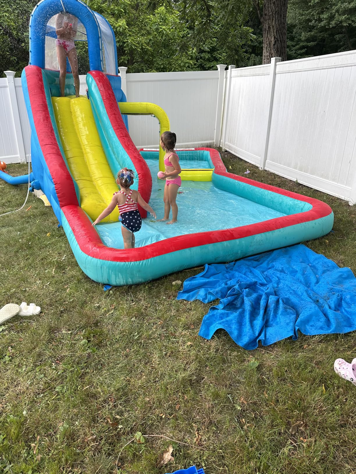H2OGO! AstroSplash Kids Inflatable Water Park with Heavy-Duty Blower | Inflatable Water Slide, for Kids Ages 5+, 2-Minute Inflation, Reusable Sponge Soakers, Climbing Wall, Durable Material customer photo 1