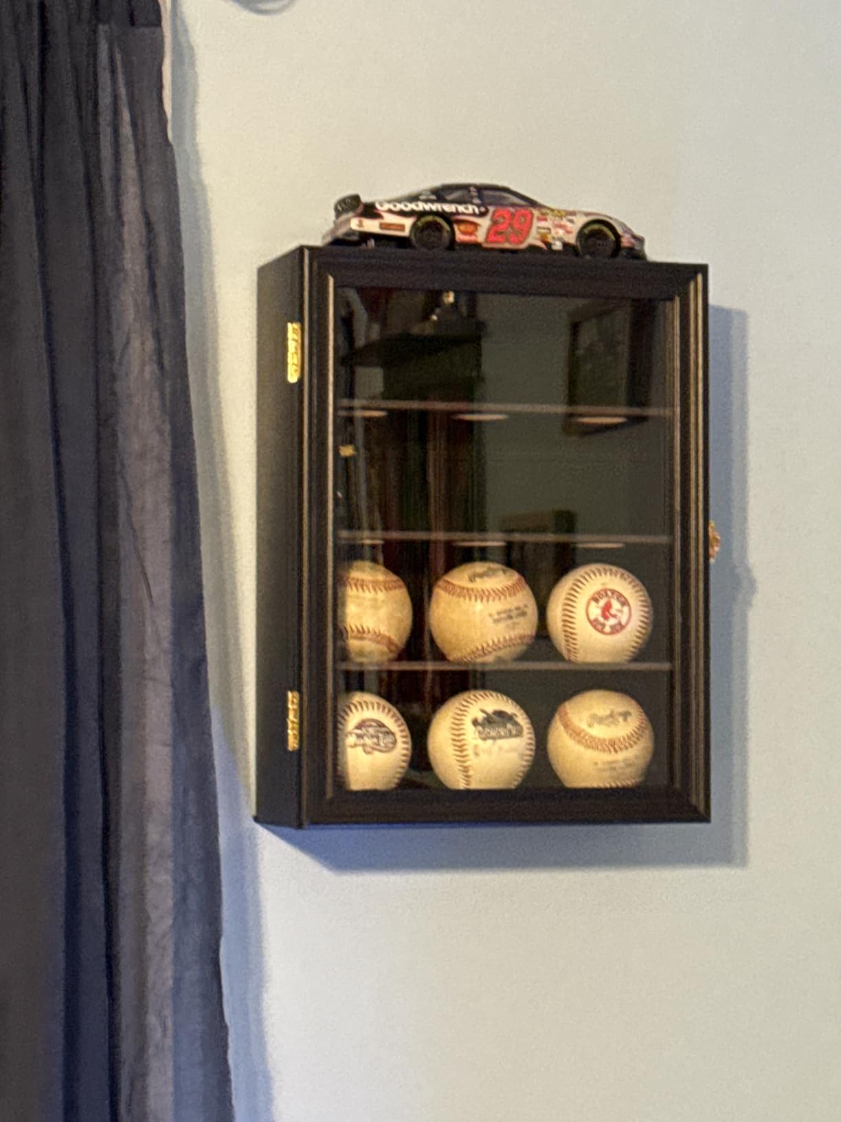Verani Baseball and Baseball Bat Display Case Lockable Wood Cabinet Rack Holder for Baseball Shadow Box with UV Protection Acrylic Door Wall Mount Display Cabinet for Baseball Enthusiast Collectible customer photo 1