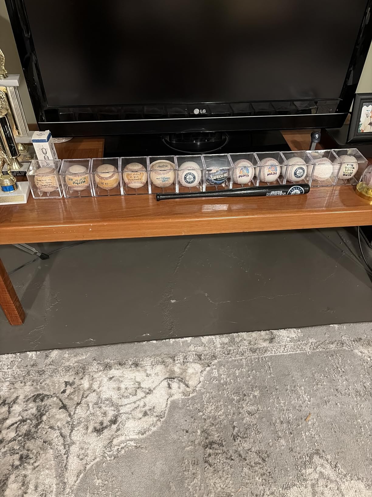 24 Pack Clear Acrylic Baseball Case Display for Balls | Dust-Proof Square Cube, UV Protected Autograph Holder, Built-in Stand, Sports Memorabilia Storage, Gift for Baseball Fans customer photo 1