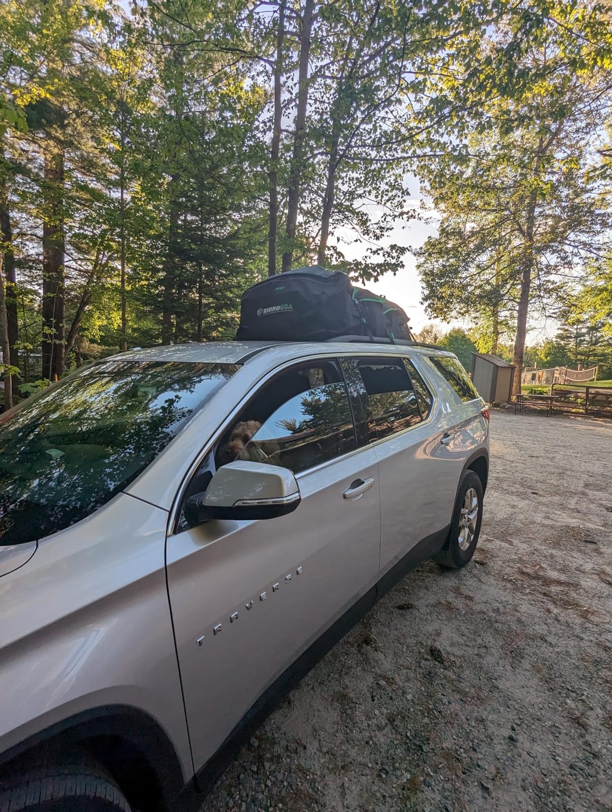 Rhino USA Rooftop Cargo Carrier Bag - 17.7 Cu Ft Waterproof Roof Storage | Heavy Duty Zippers, Lock Included customer photo 1