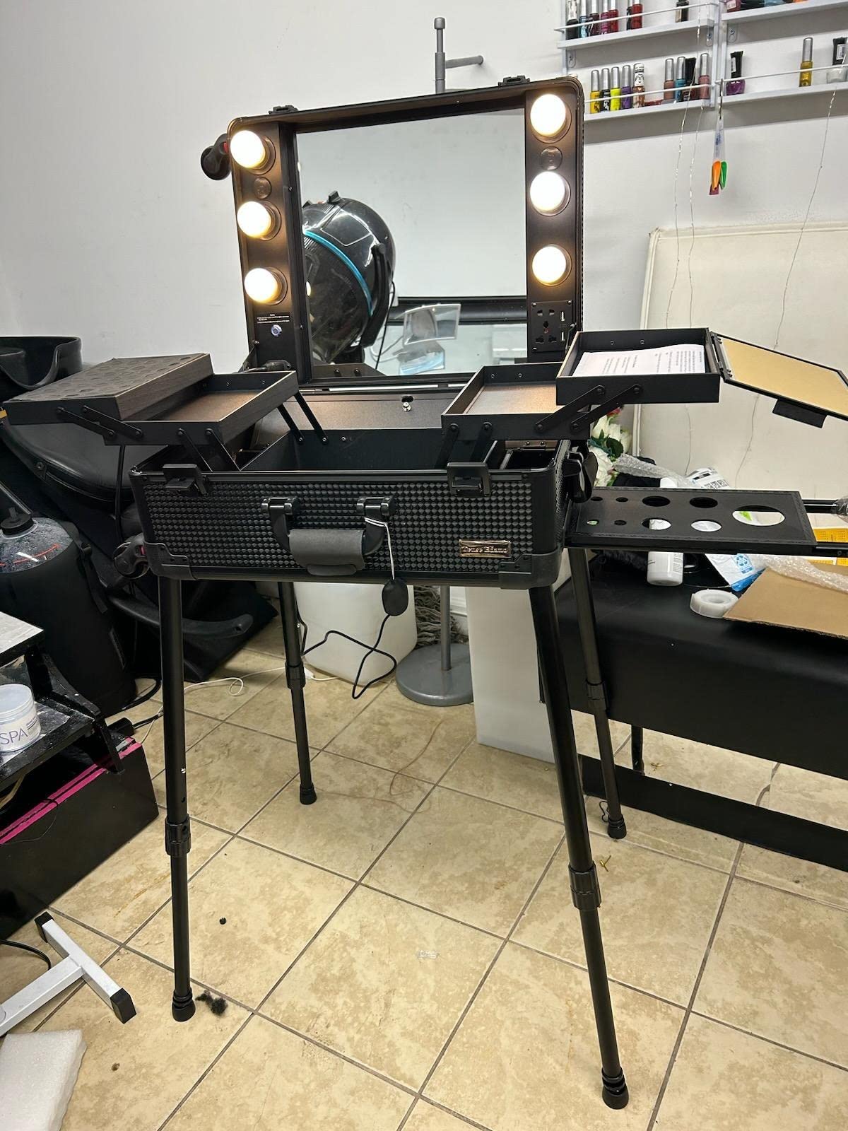 Aluminum Trolley Makeup Train Case with LED Lights Professional Cosmetic Organizer Studio with Speaker, Wheels and Stands Rolling Lighted Makeup Vanity Station for Travel (Black) customer photo 2