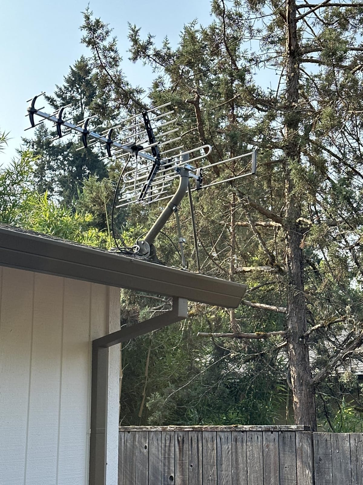 Five Star Outdoor HDTV Antenna up to 200 Mile Long Range, Attic or Roof Mount TV Antenna, Long Range Digital OTA Antenna, ATSC 3.0 Ready for 4K 1080P VHF UHF with Mounting Pole customer photo 2