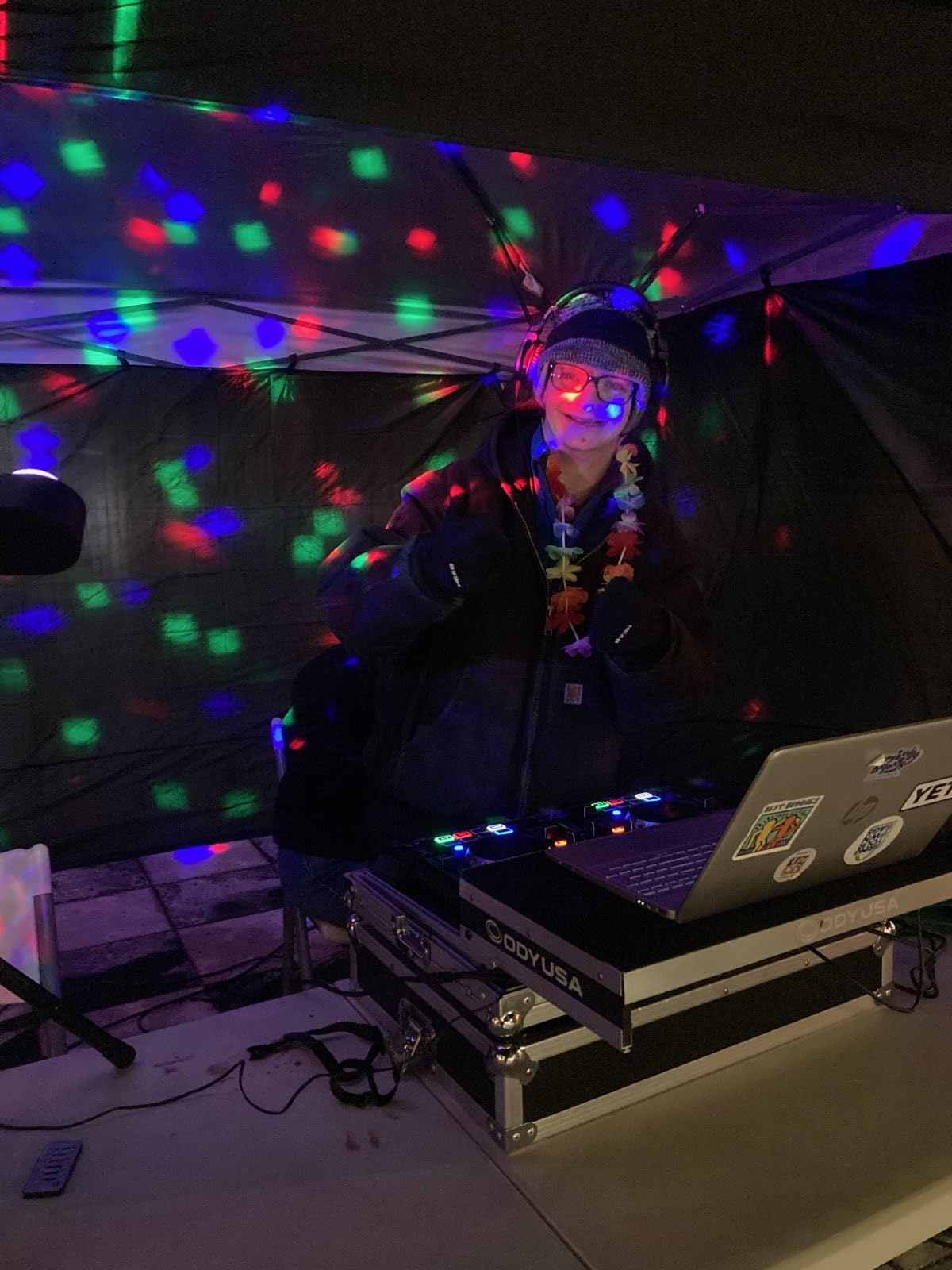 Telbum DJ Lights with Stand, 5 in 1 Party Bar Light Set with Rotating Ball, Strobe, UV, Colorful LED Par Light and Pattern customer photo 1