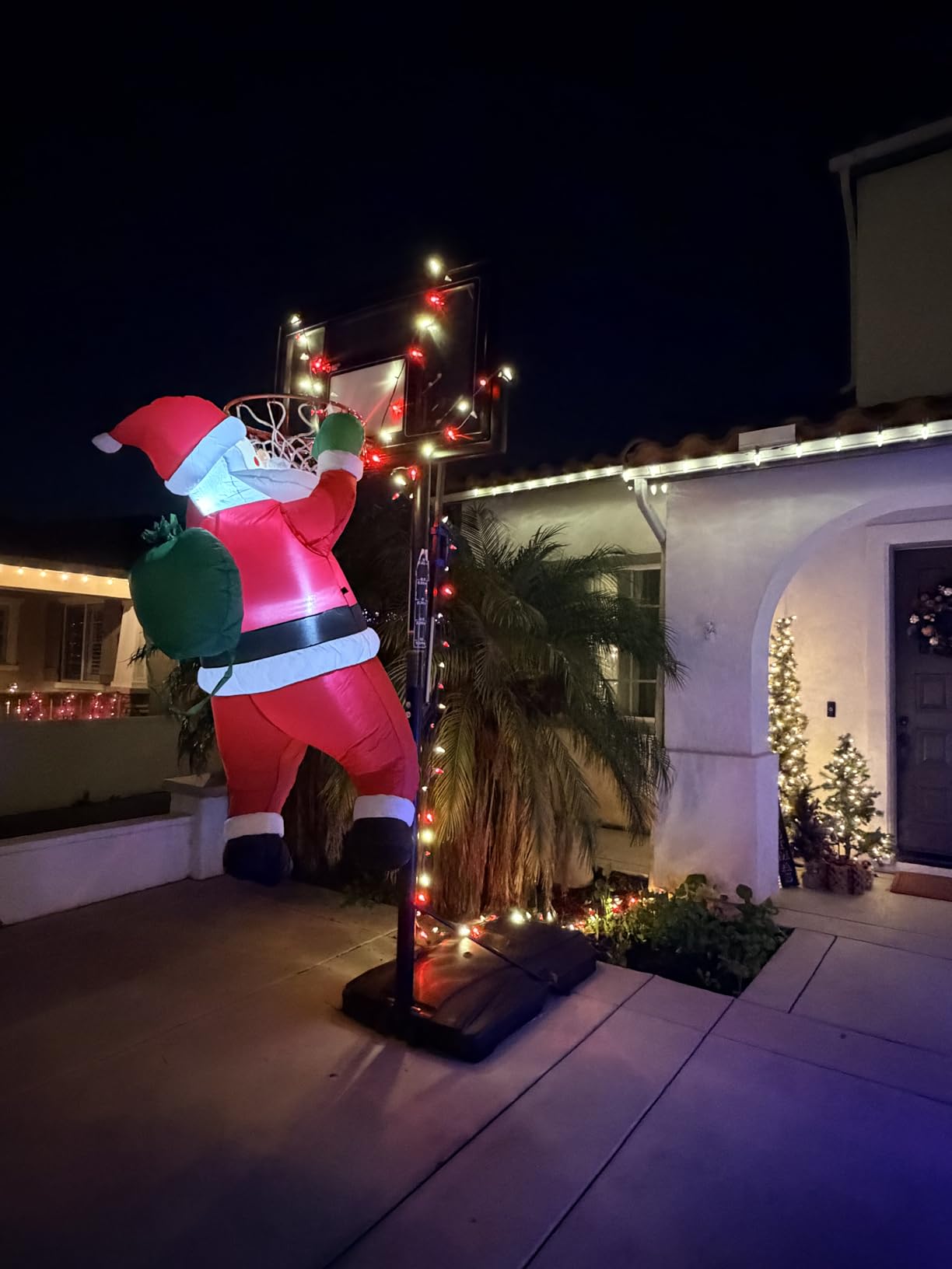 Joiedomi 5.5 FT Tall Christmas Inflatables Outdoor Decorations Hanging Santa with Gift Bag, Christmas Blow Up Climbing Santa Yard Decoration with Build-in LED for Xmas Party, Garden, Lawn Decor customer photo 1