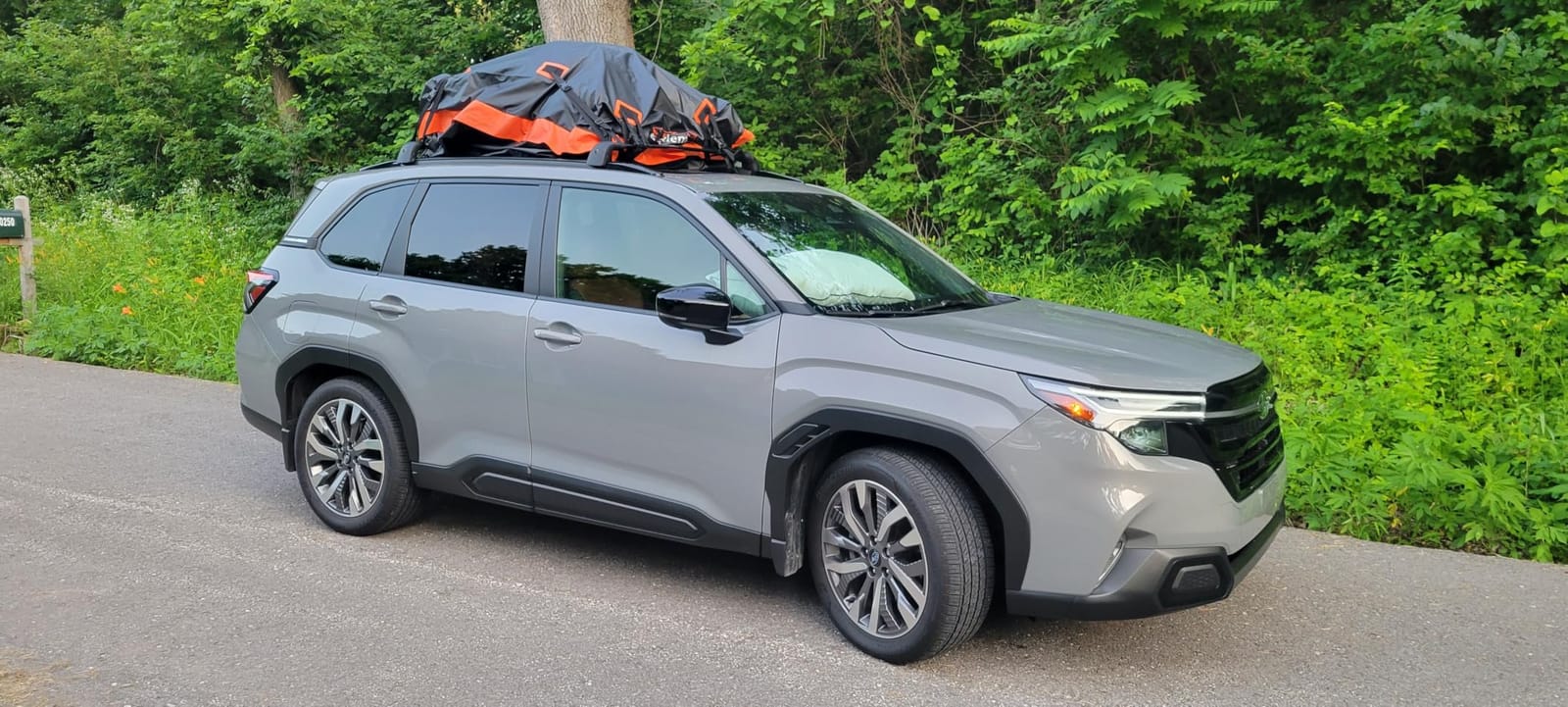 21 Cubic Rooftop Cargo Carrier Waterproof Soft Car Roof Bag | for All Top of Vehicle with/Without Rack Includes Topper Anti-Slip Mat + Reinforced Straps + 6 Door Hooks + Luggage Lock customer photo 1