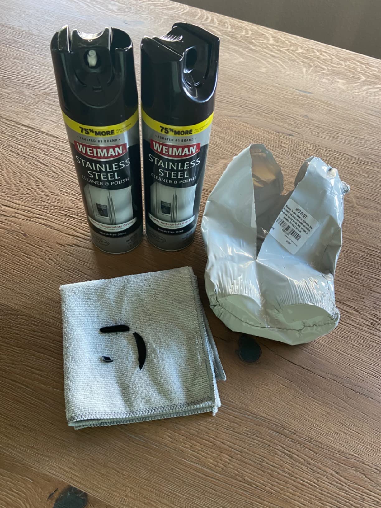 Weiman Stainless Steel Cleaner & Polish Kit, 2 Pack Aerosol & Cloth - Anti Fingerprint, Removes Water Spots & Grease, No Streaks or Residue, Metal Polish, Chrome customer photo 1