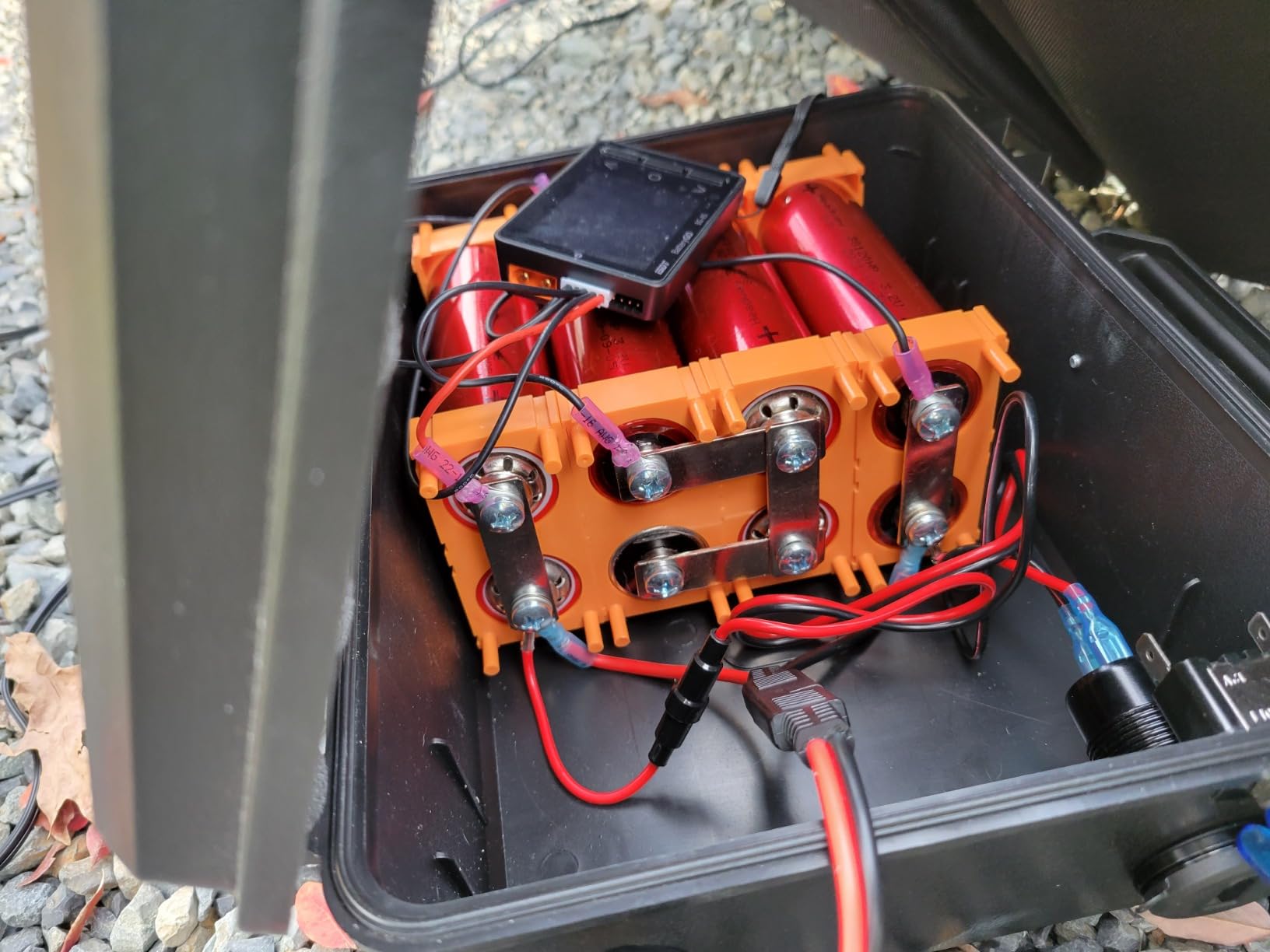 10Amp 12 Volt MPPT Solar Charge Controller, Bateria Power Intelligent Portable Solar Panel Controller, Max PV 150W 30Voc Solar Regulator for Gel AGM Lead-Acid, Lithium LiFePO4 Battery (SunRock 10) customer photo 2