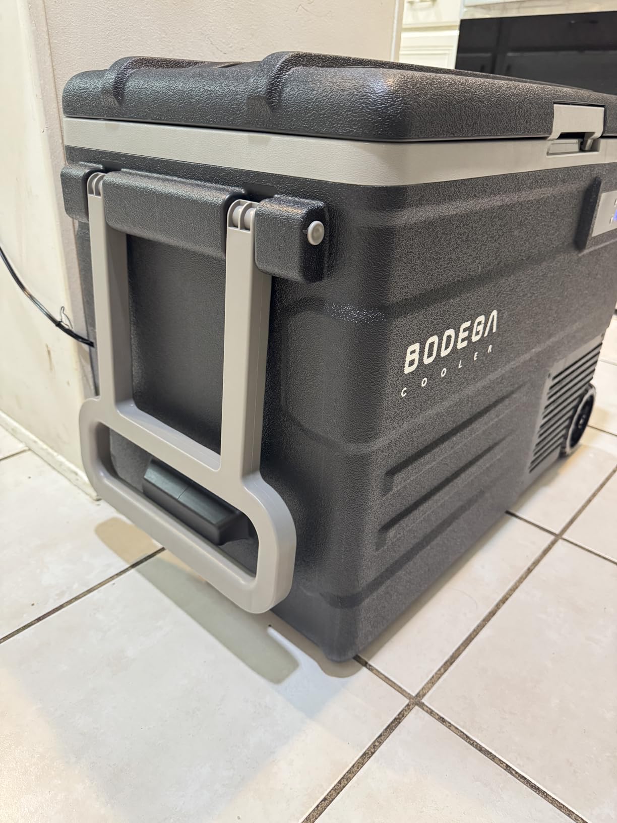 BODEGACOOLER 12 Volt Car Refrigerator, 80 Quarts Portable Fridge, 75L RV Freezer Single Zone, with APP Control, -4℉-68℉ Car Cooler, 12/24V DC & 100-240V AC for Travel, Camping, Outdoor, Truck, SUV customer photo 1