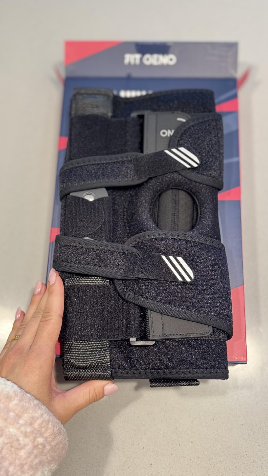 Fit Geno Hinged Knee Brace for Meniscus Tear: Adjustable Knee Support for Knee Pain w/Side Stabilizers & Hinges customer photo 1