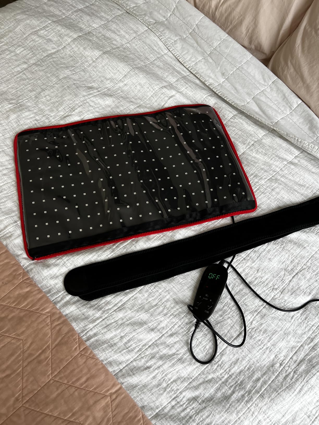 BestQool Red Light Therapy for Body, FSA-HSA Triple Chips 660nm 850nm Red Near Infrared Light with Timer, Large Pads Belt Wearable Wrap, Infrared Light Therapy for Knee Back Waist Elbow. 43W customer photo 2